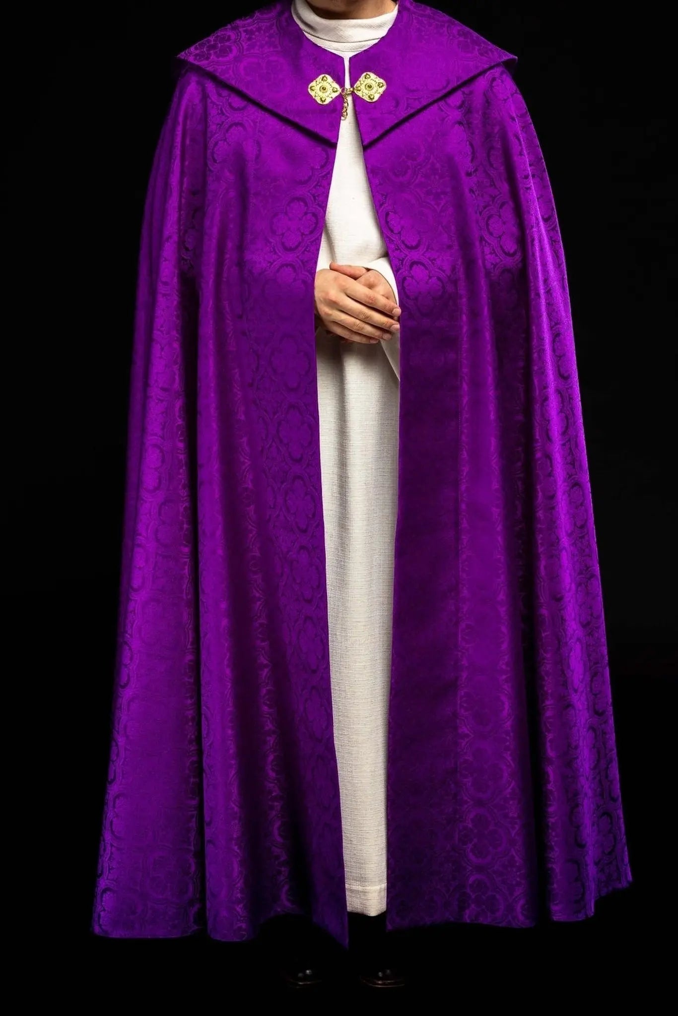 Chape liturgique jacquard violette