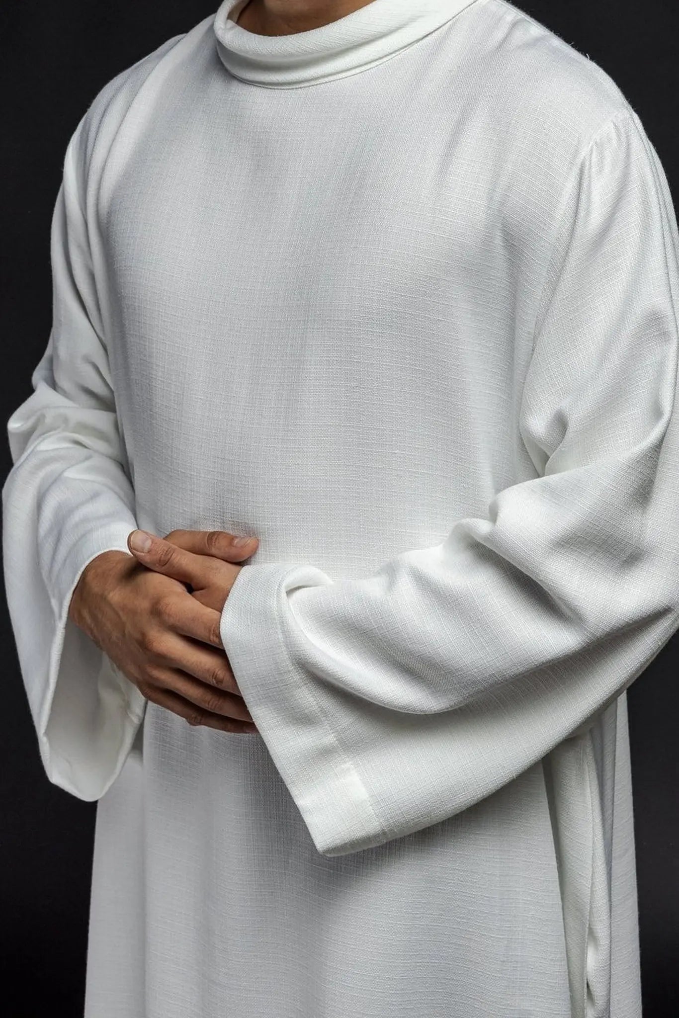 Aube de prêtre en lin en tissu à tissage naturel blanc