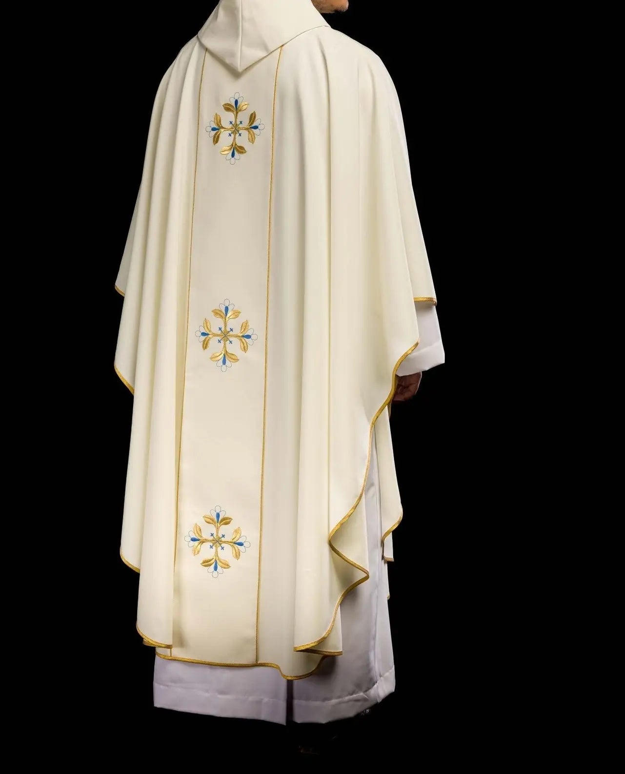 Marian liturgical chasuble with belt