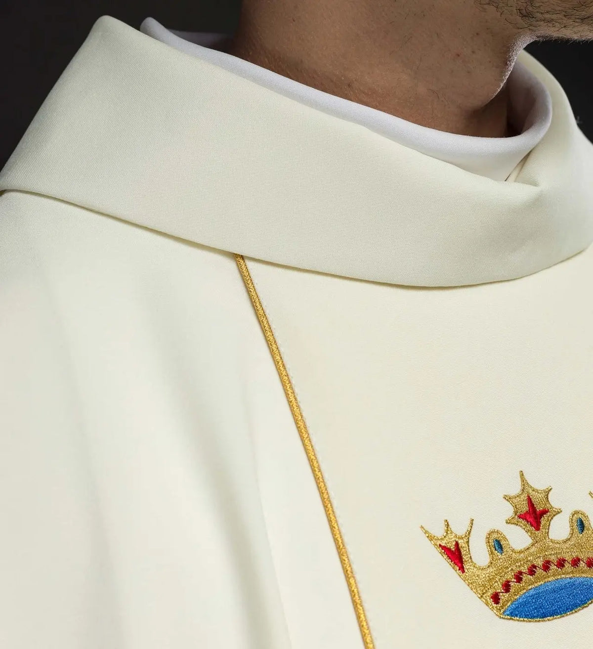 Marian liturgical chasuble with belt