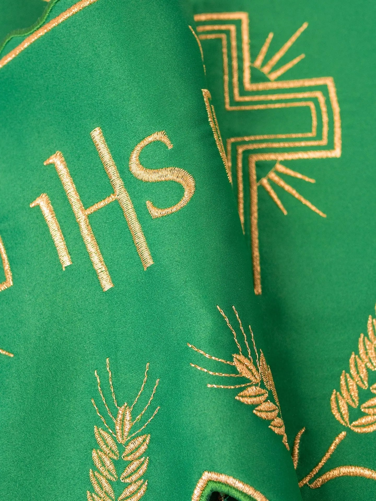 Mètre avec monogramme IHS en écru avec motif croix