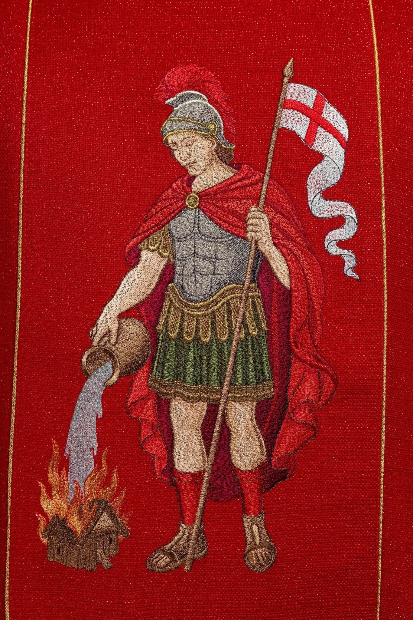 Chasuble richement brodée mettant en vedette Saint Florian