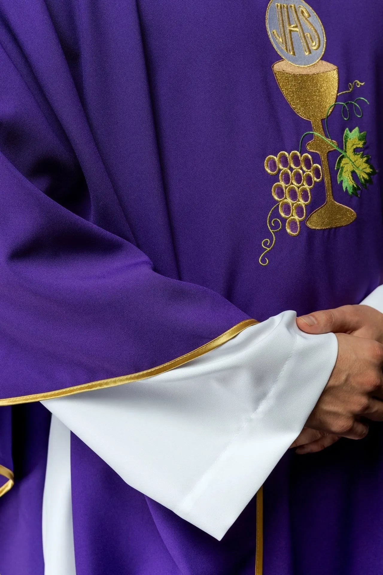 Chasuble purple Chalice and grape