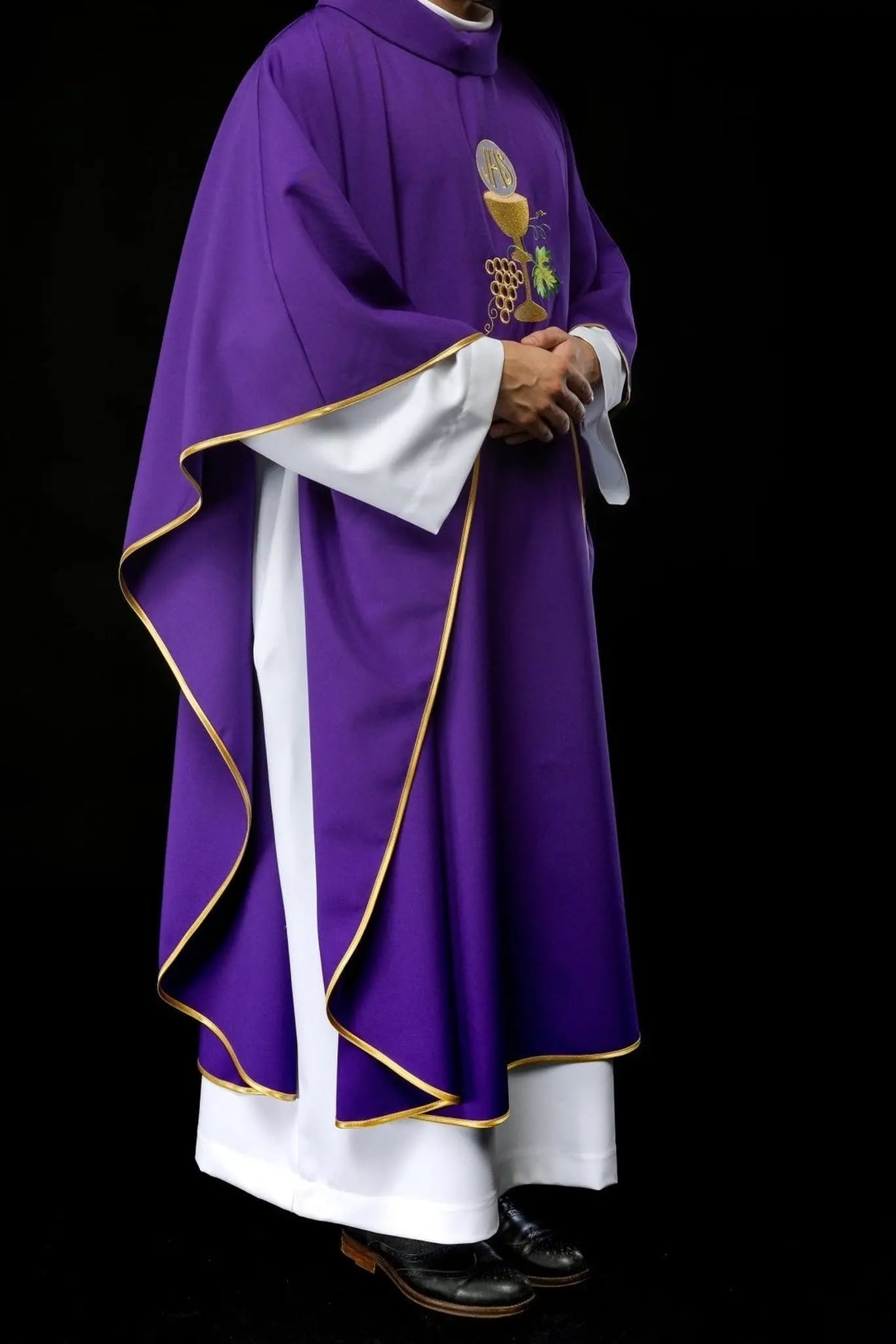 Chasuble purple Chalice and grape
