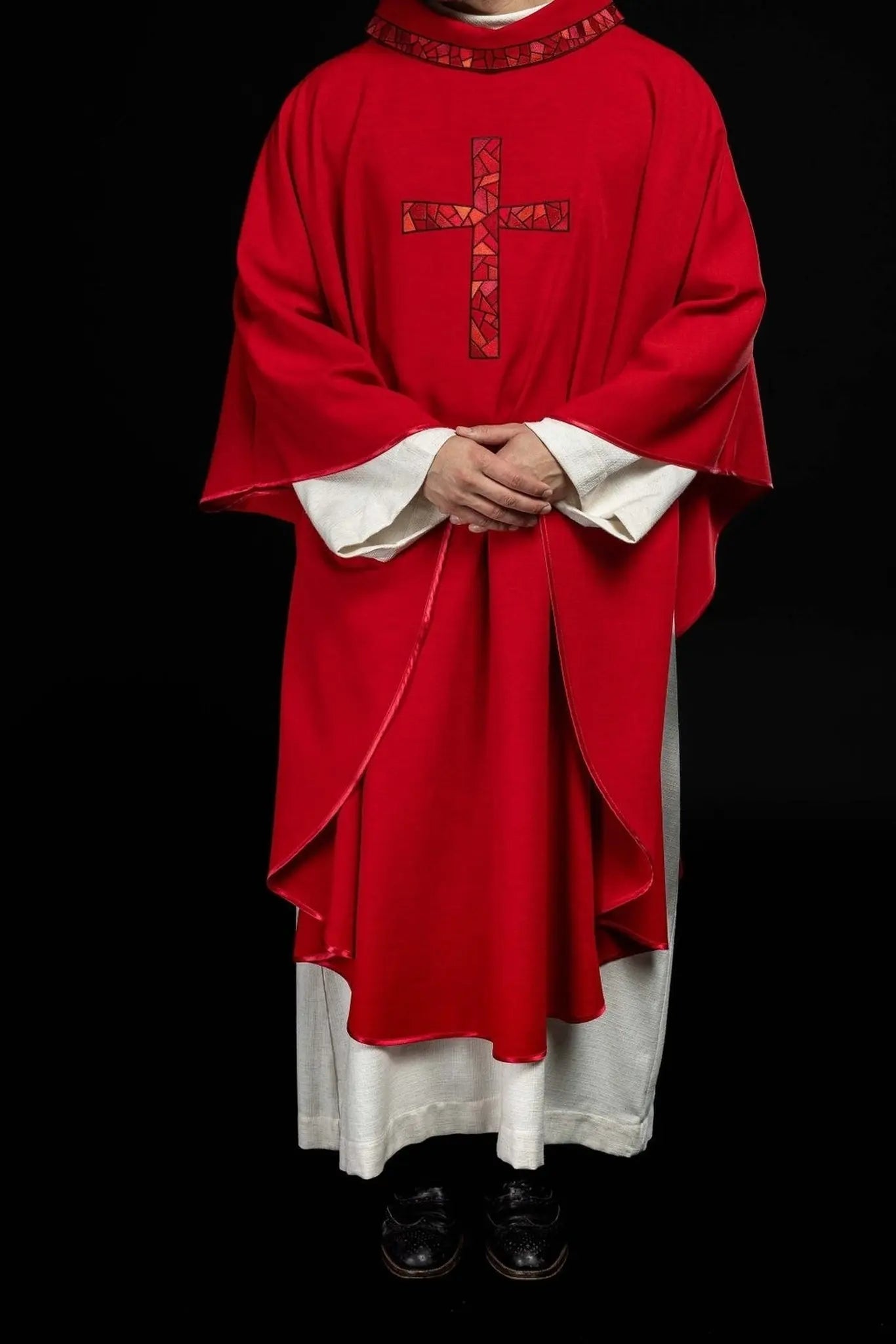 Embroidered chasuble Red with Cross Mosaic