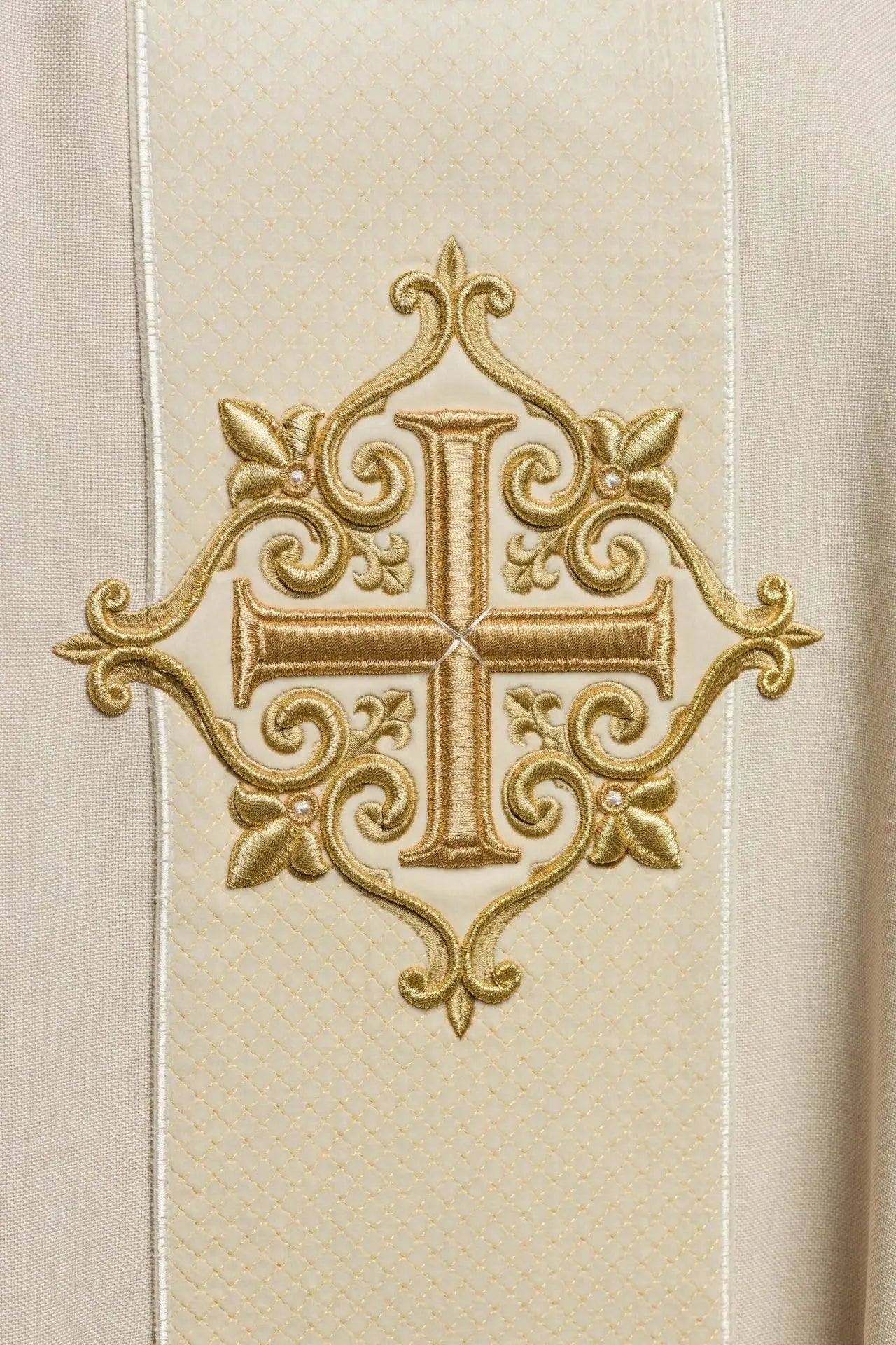 Chasuble embroidered on velvet with symbol Cross Ecru