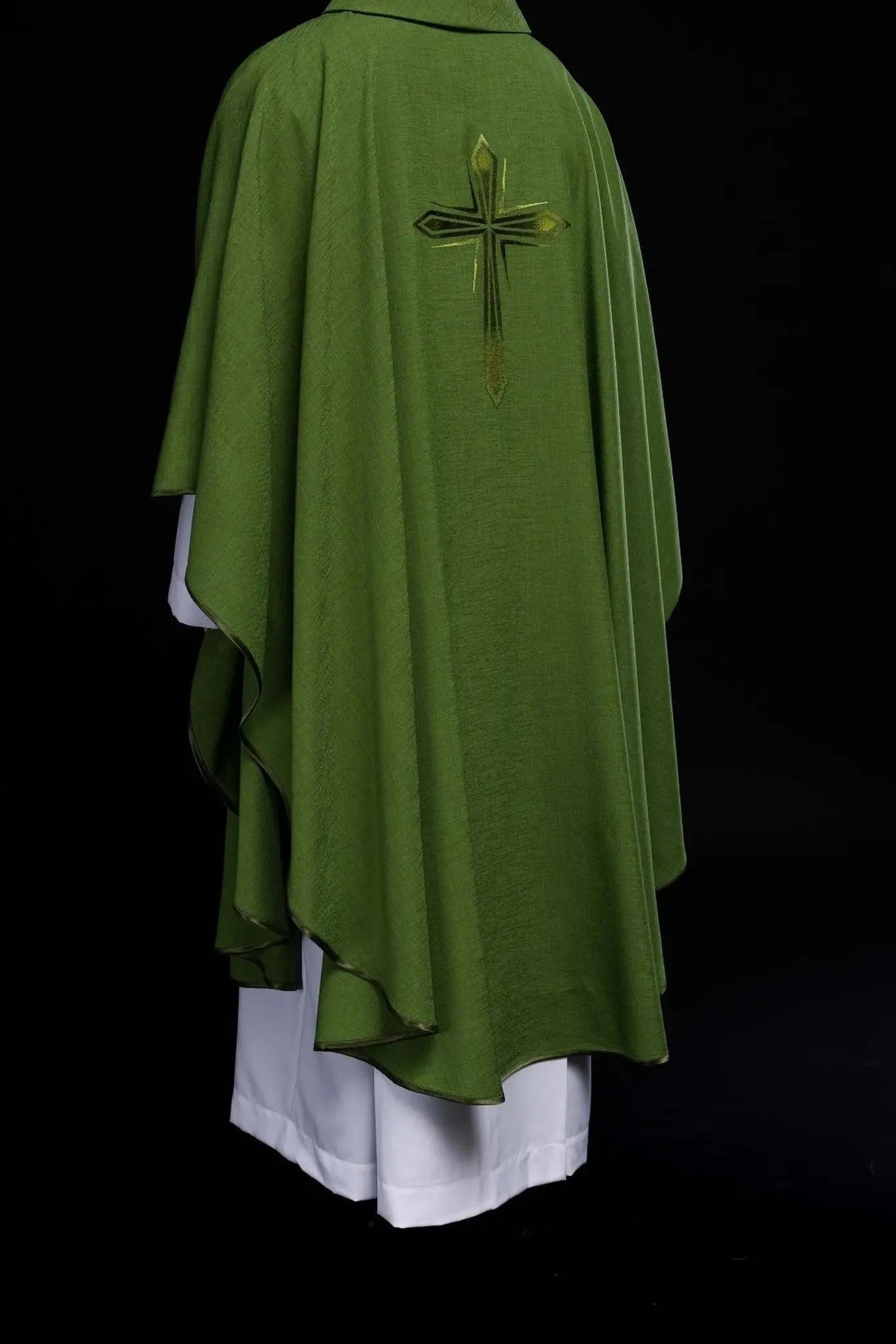 Chasuble brodée en vert