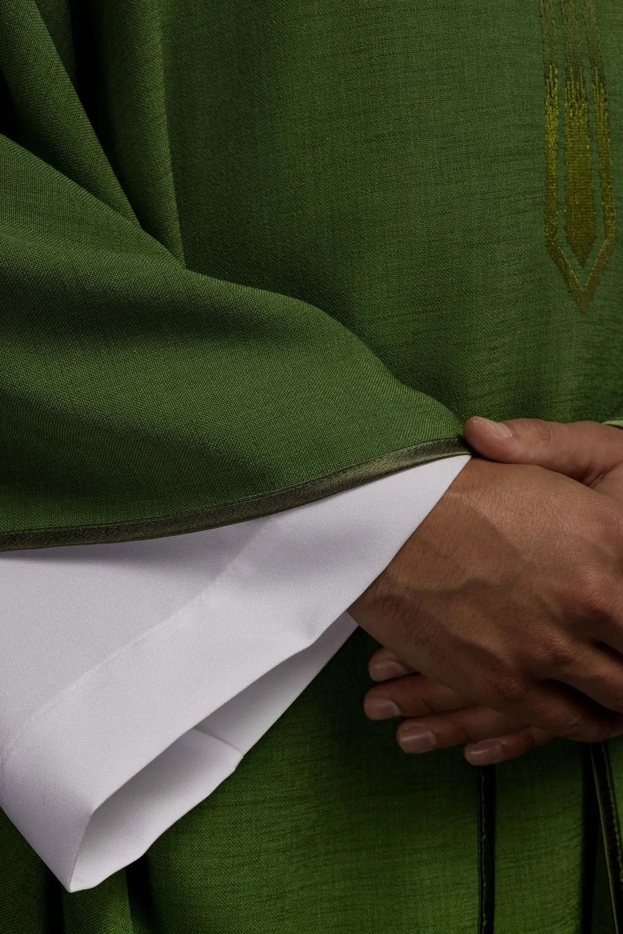 Chasuble brodée en vert