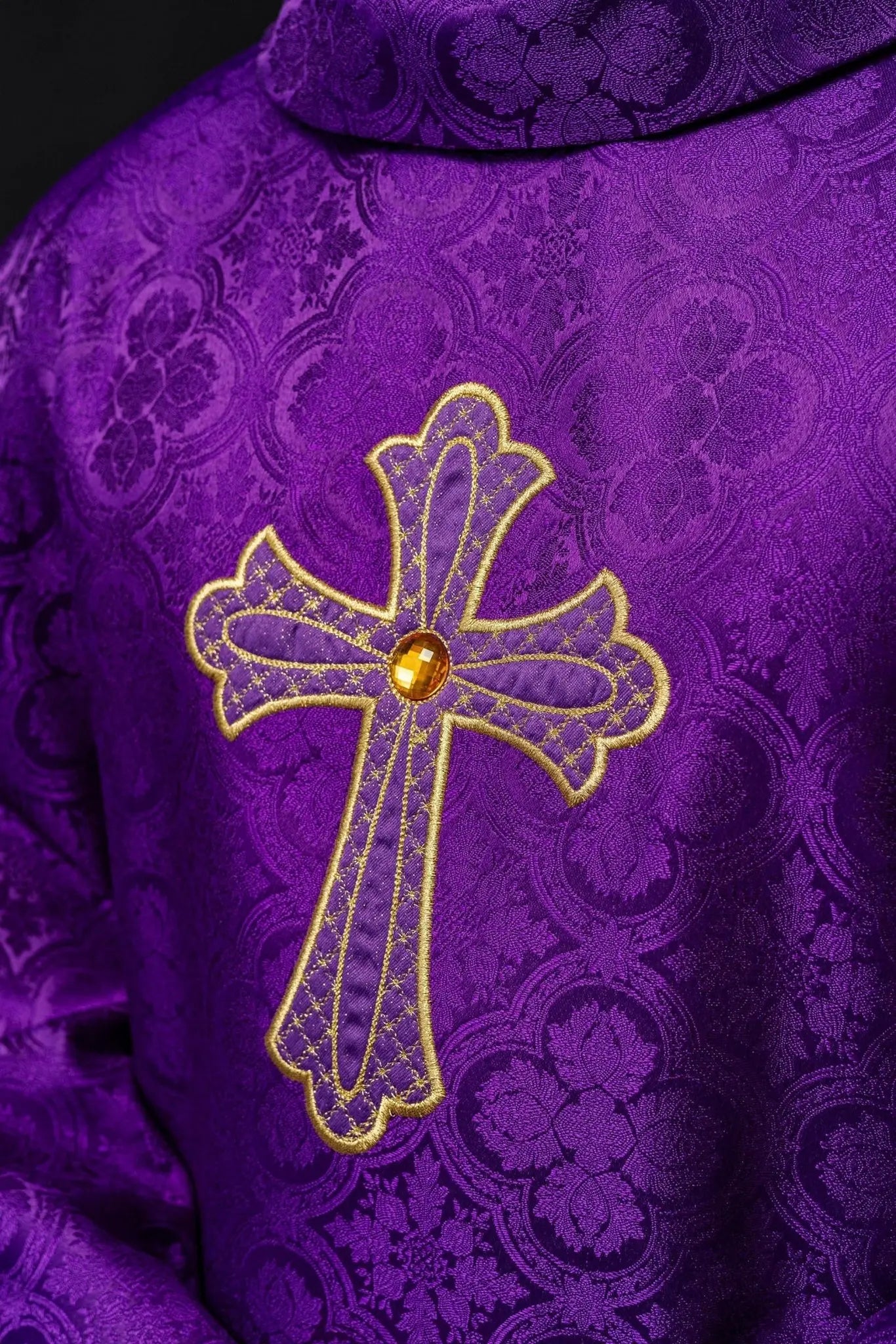 Embroidered chasuble with symbol of the cross Purple