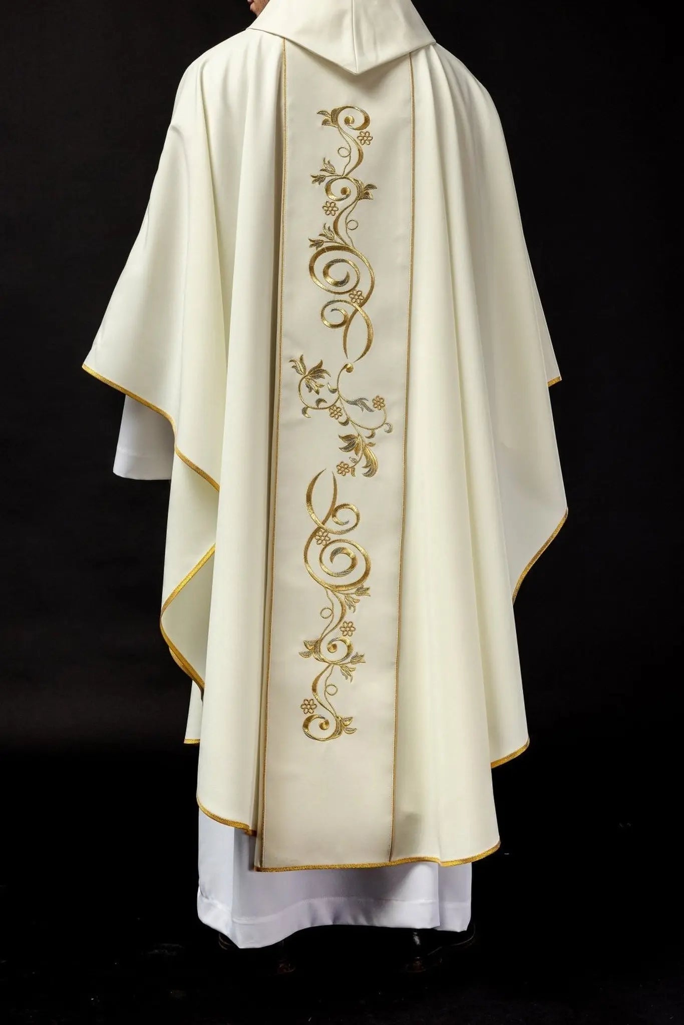 Embroidered chasuble with the image of St. Joseph