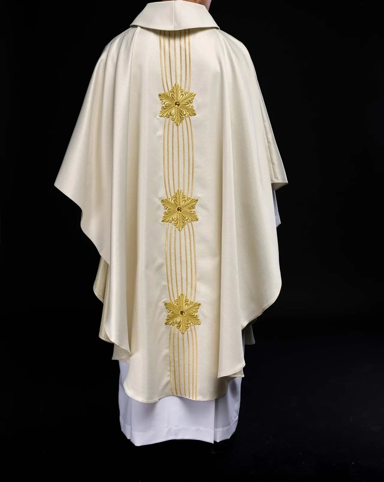 Chasuble liturgique mariale brillante avec pierres LE/7025 ÉCRU