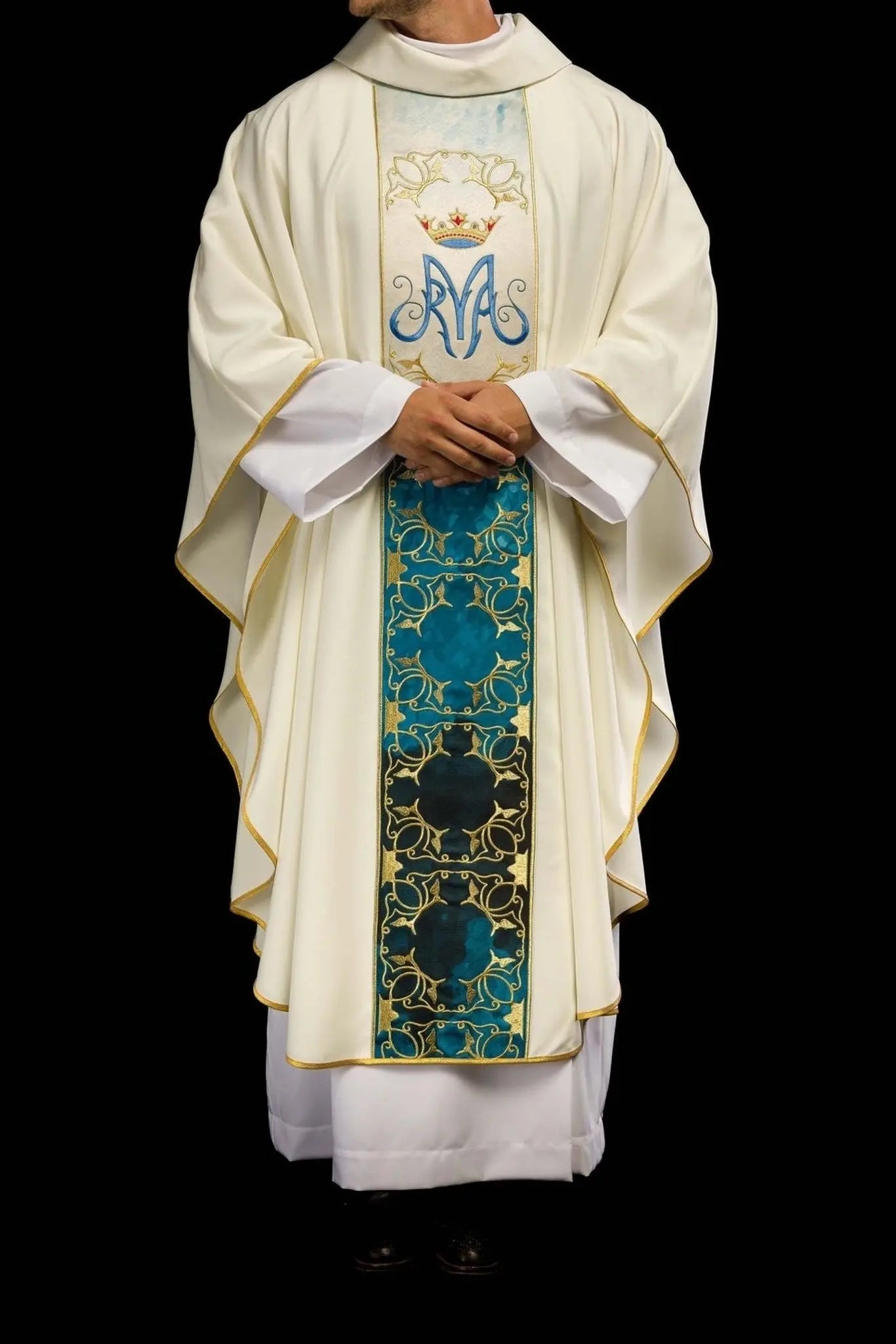 Chasuble liturgique mariale avec ceinture brodée et sublimée en écru