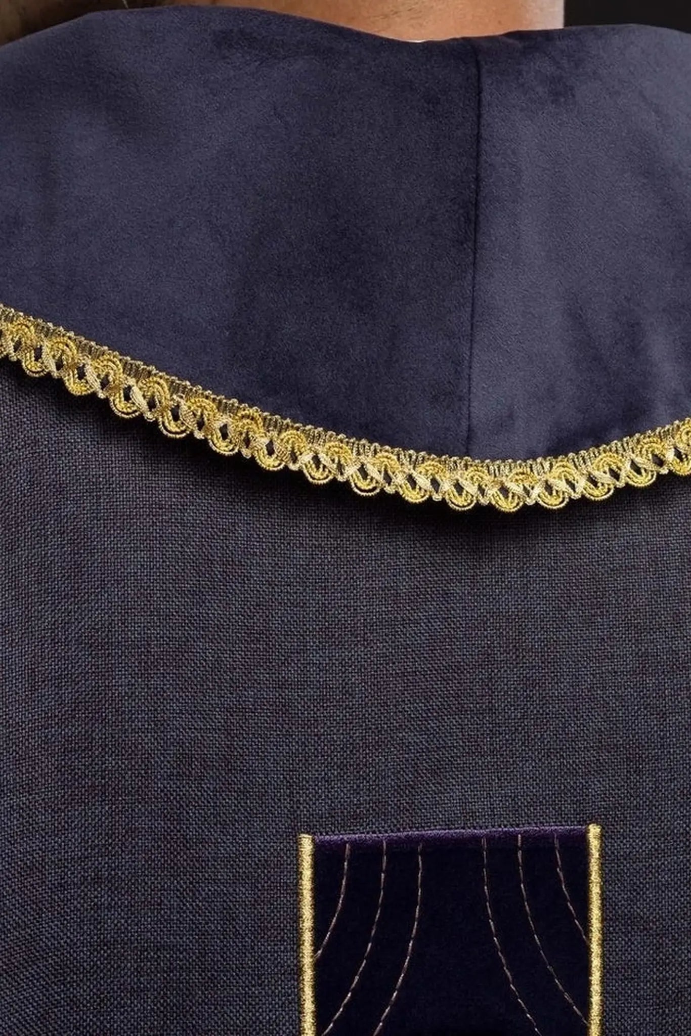 Chasuble in embroidered gold crosses and piping on collar in purple