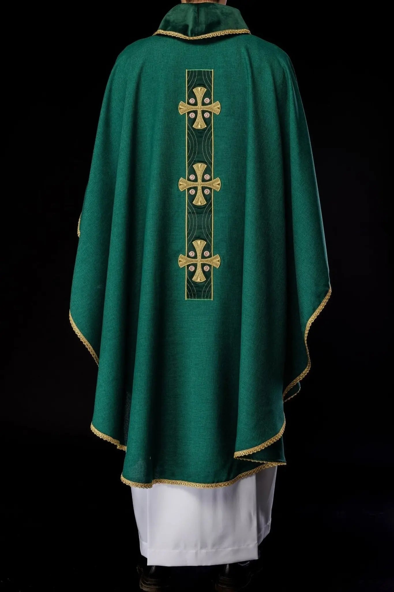 Chasuble with embroidered gold crosses and green collar piping