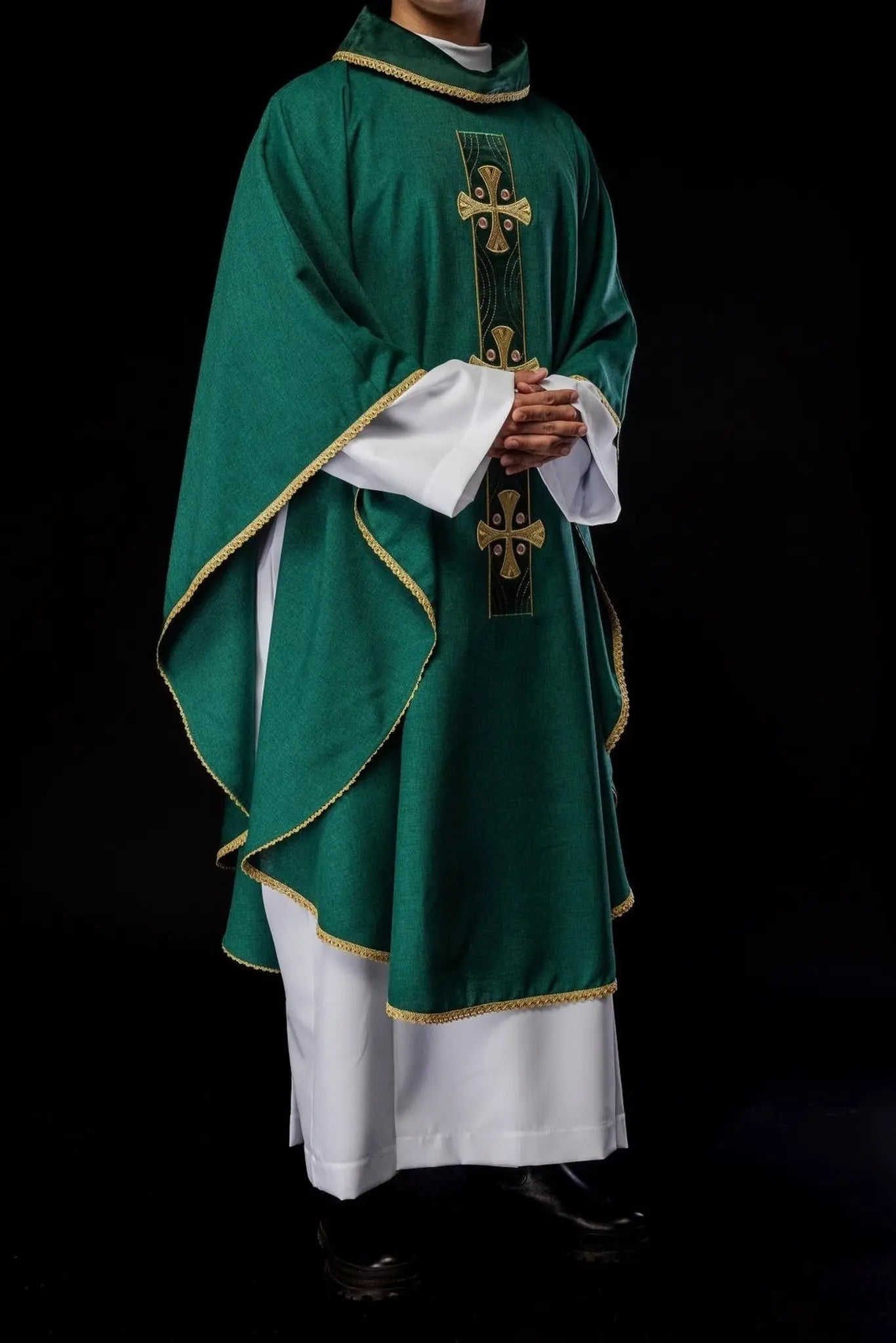 Chasuble with embroidered gold crosses and green collar piping