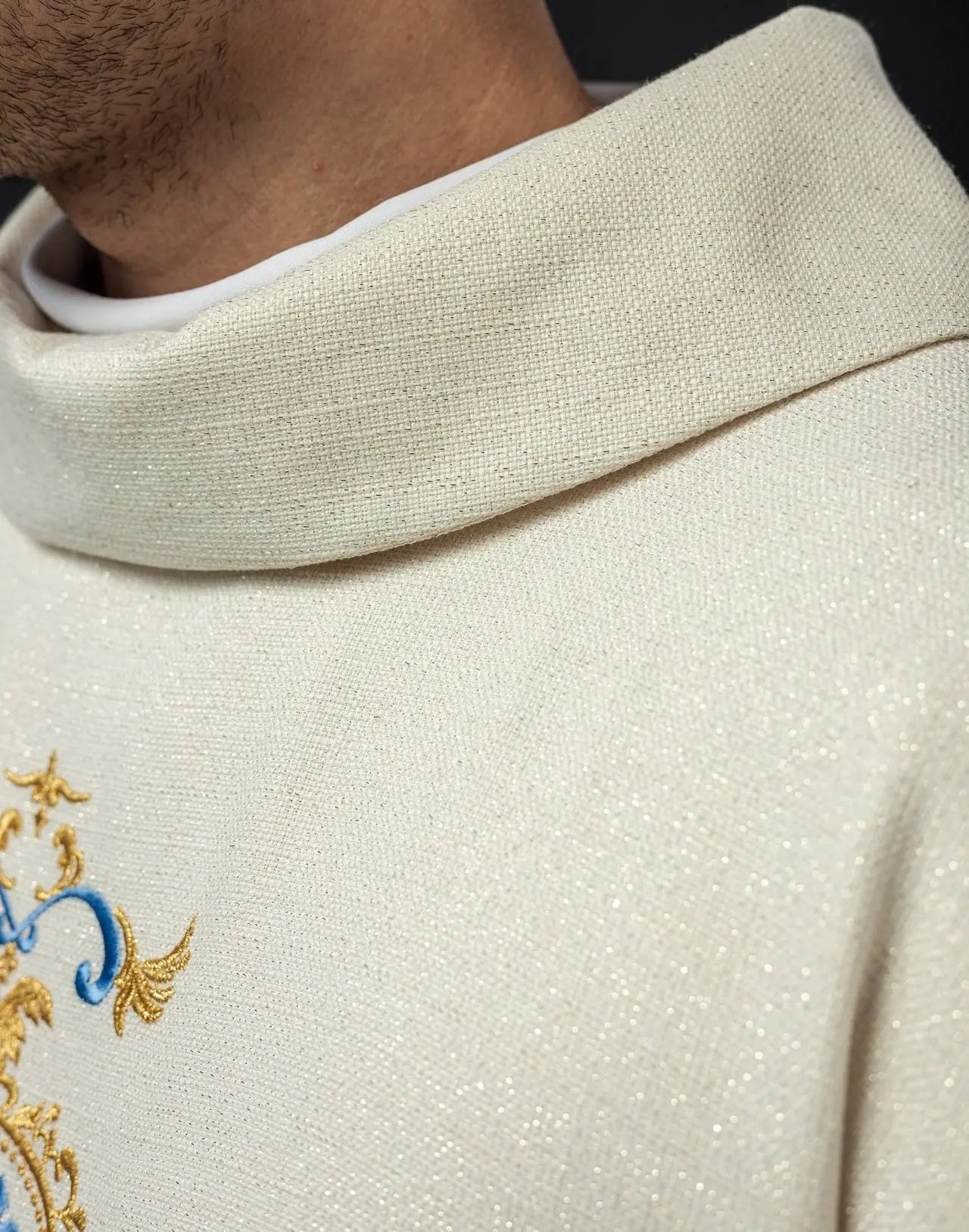 Chasuble in shiny fabric decorated with beads