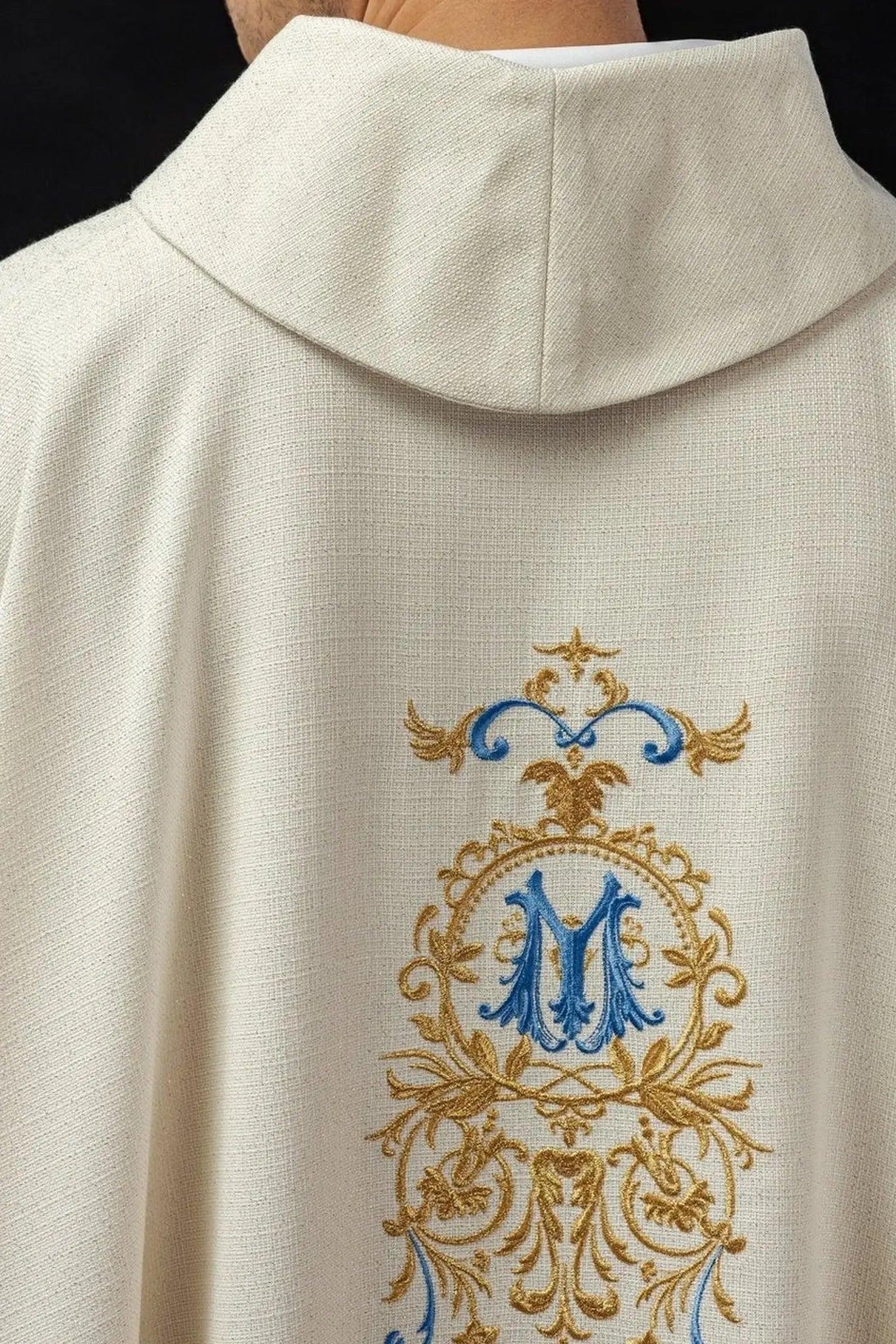 Chasuble in shiny fabric decorated with beads