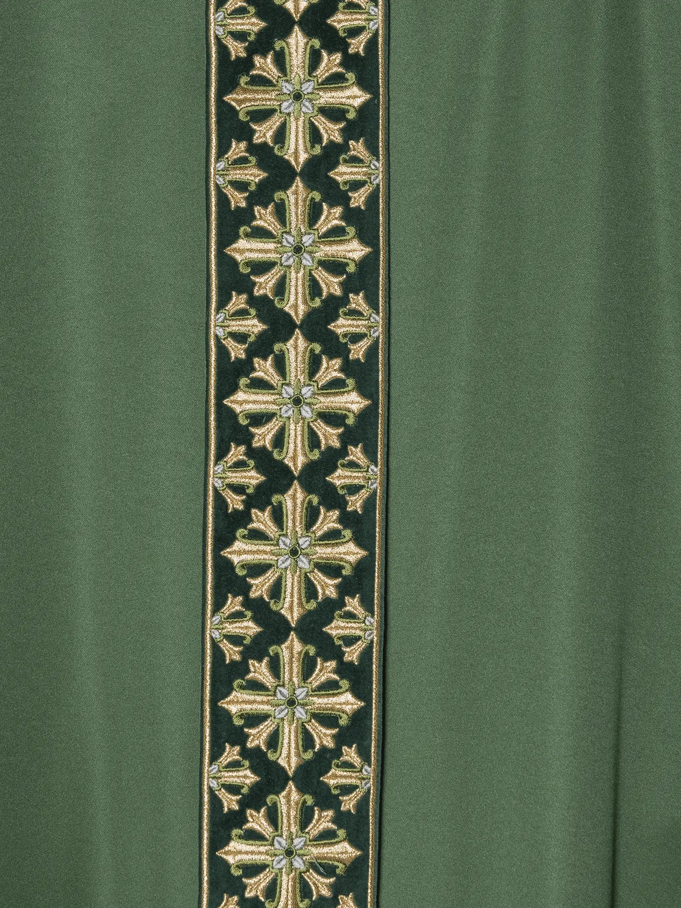 Chasuble avec broderie brillante en vert