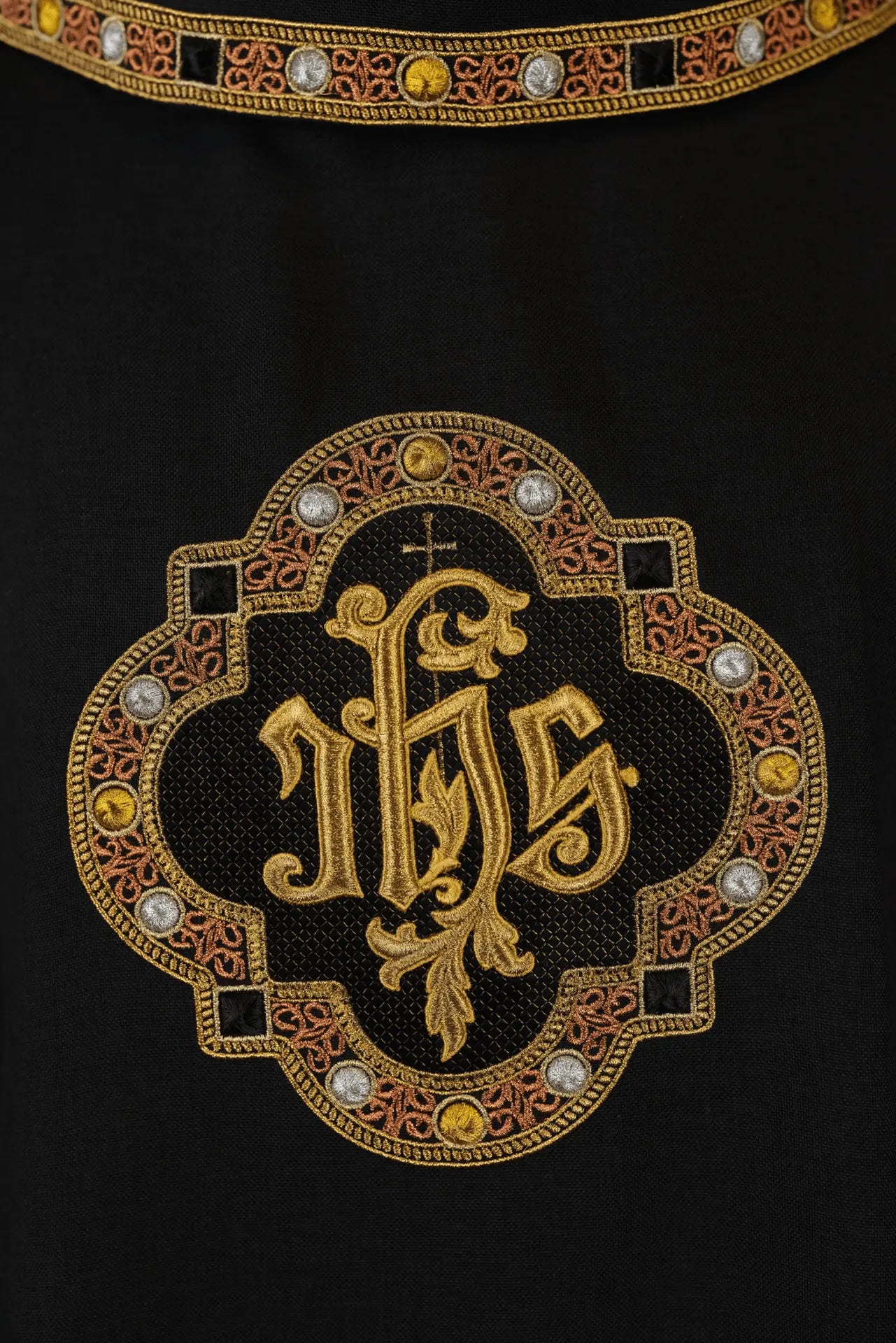 Chasuble with Richly Embroidered Band and Trim Featuring IHS, with Black Collar