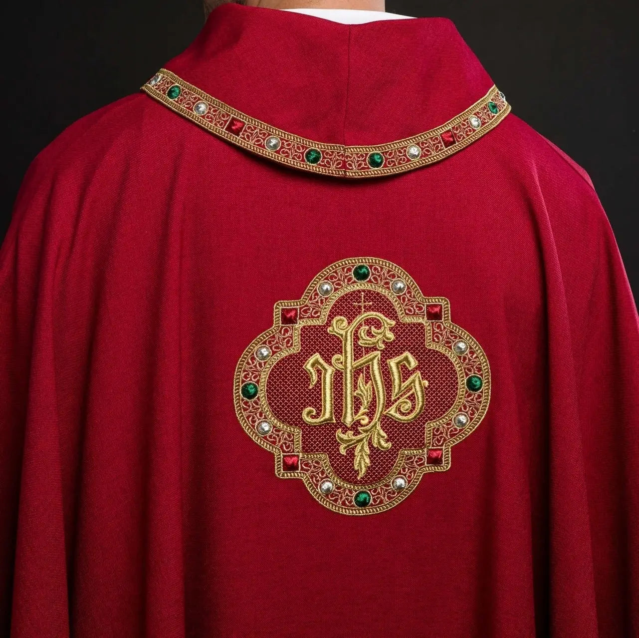 Chasuble with richly embroidered belt and piping around the IHS I collar embroidery in red