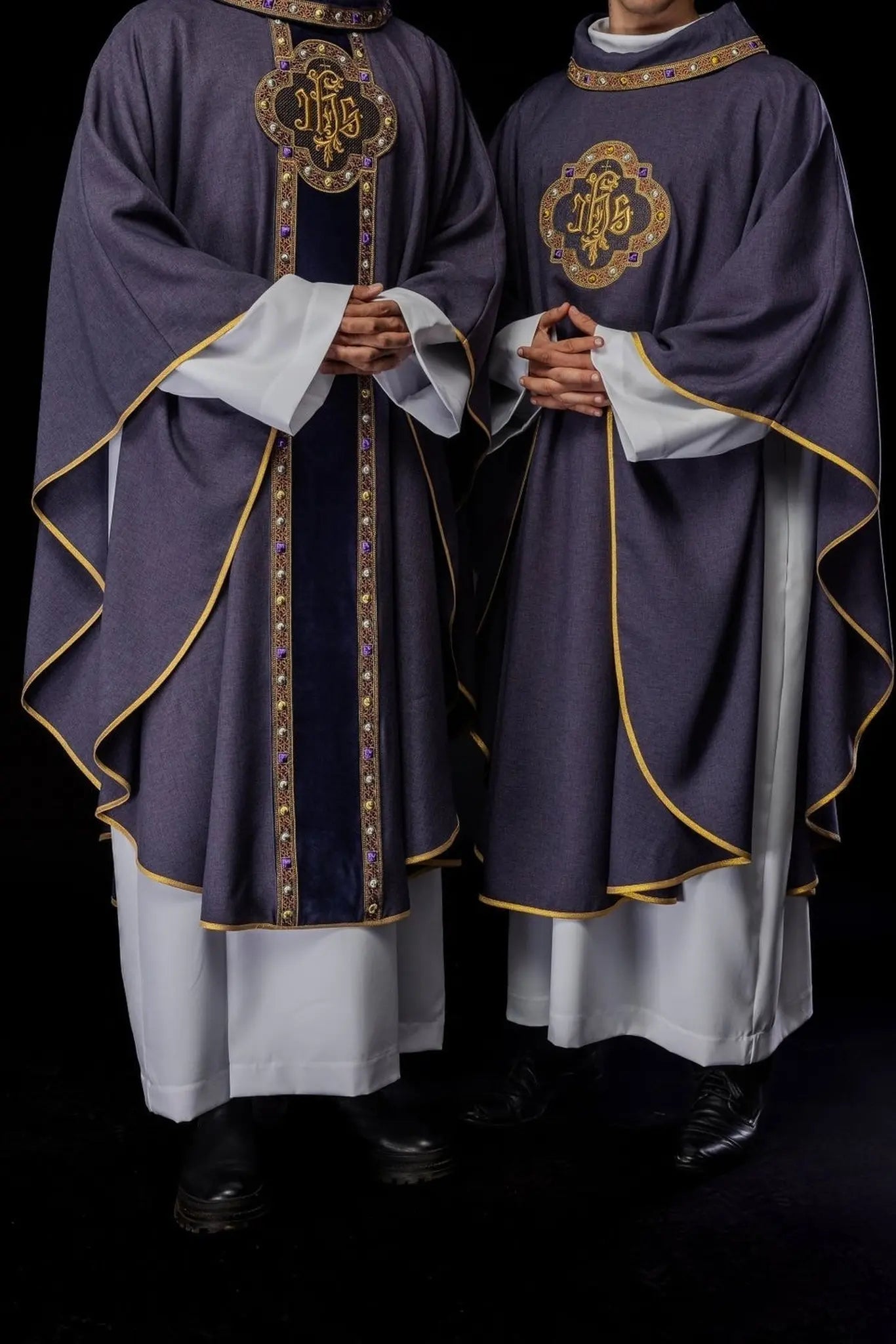 Chasuble with richly embroidered belt and piping around IHS I collar embroidery in purple color
