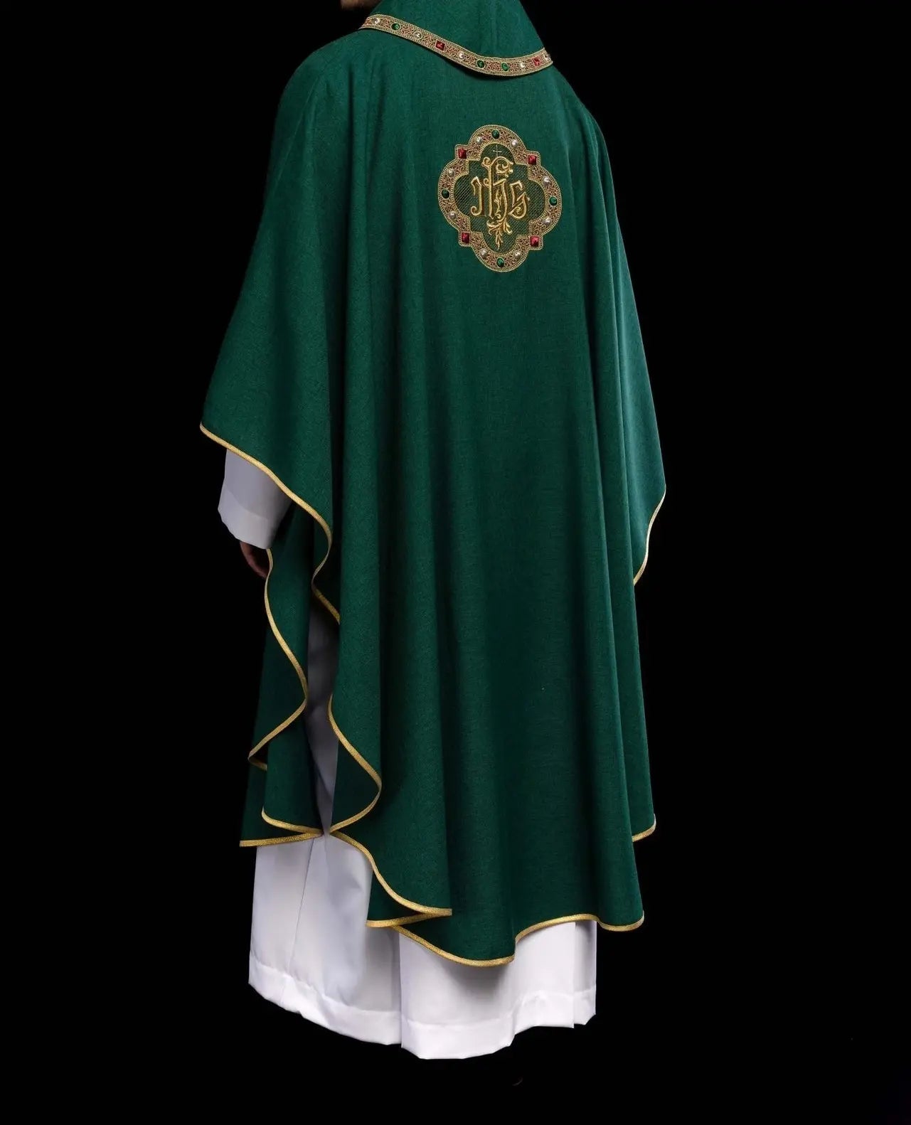 Chasuble with richly embroidered belt and piping around the IHS I collar embroidery in green