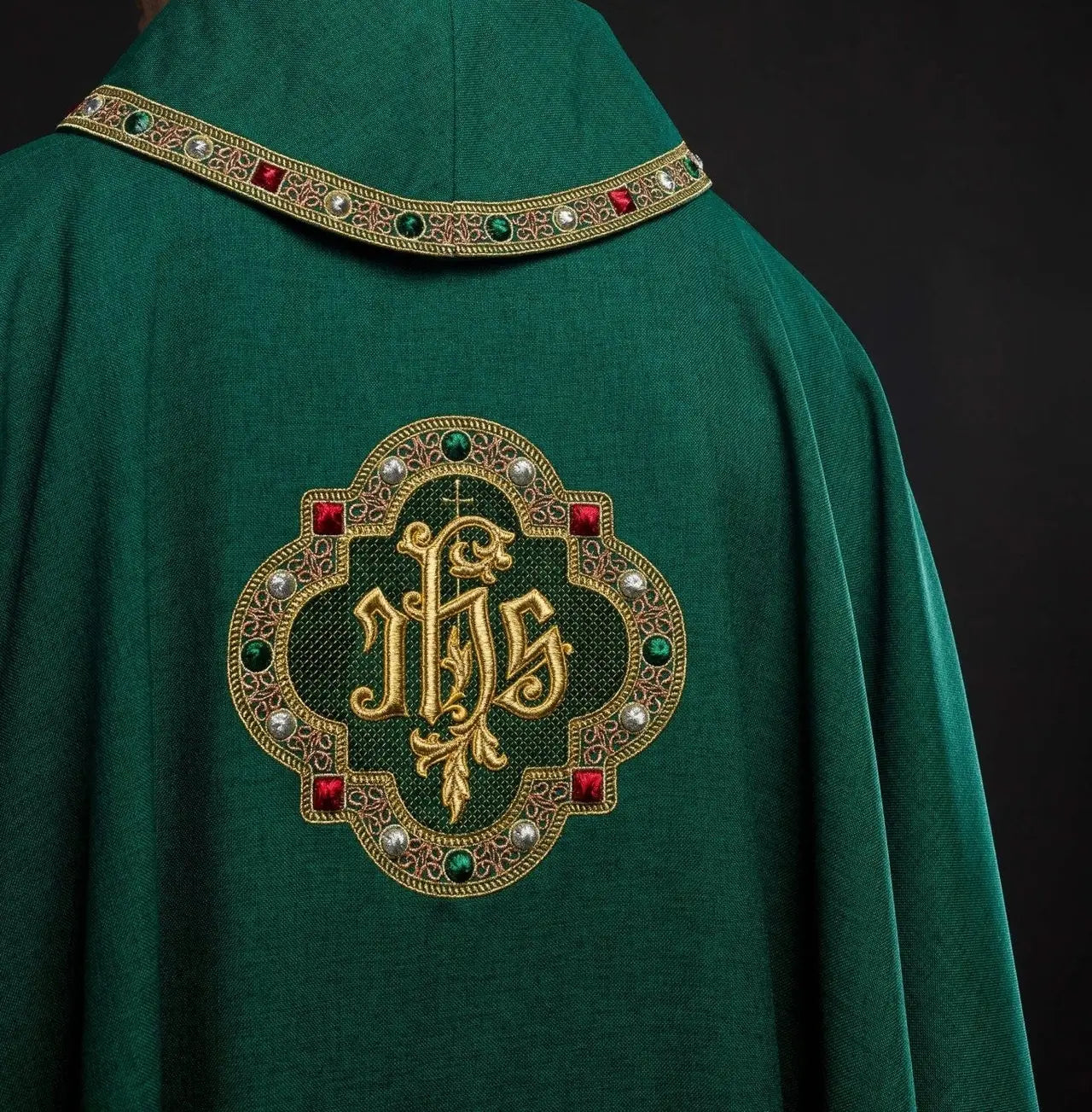 Chasuble with richly embroidered belt and piping around the IHS I collar embroidery in green