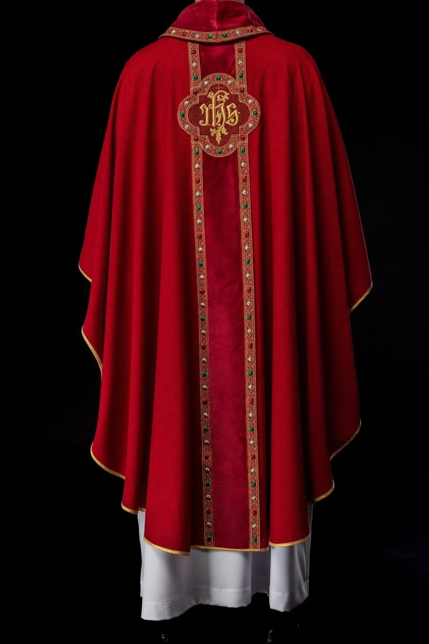 Chasuble with richly embroidered belt and piping around the IHS embroidery and collar in red