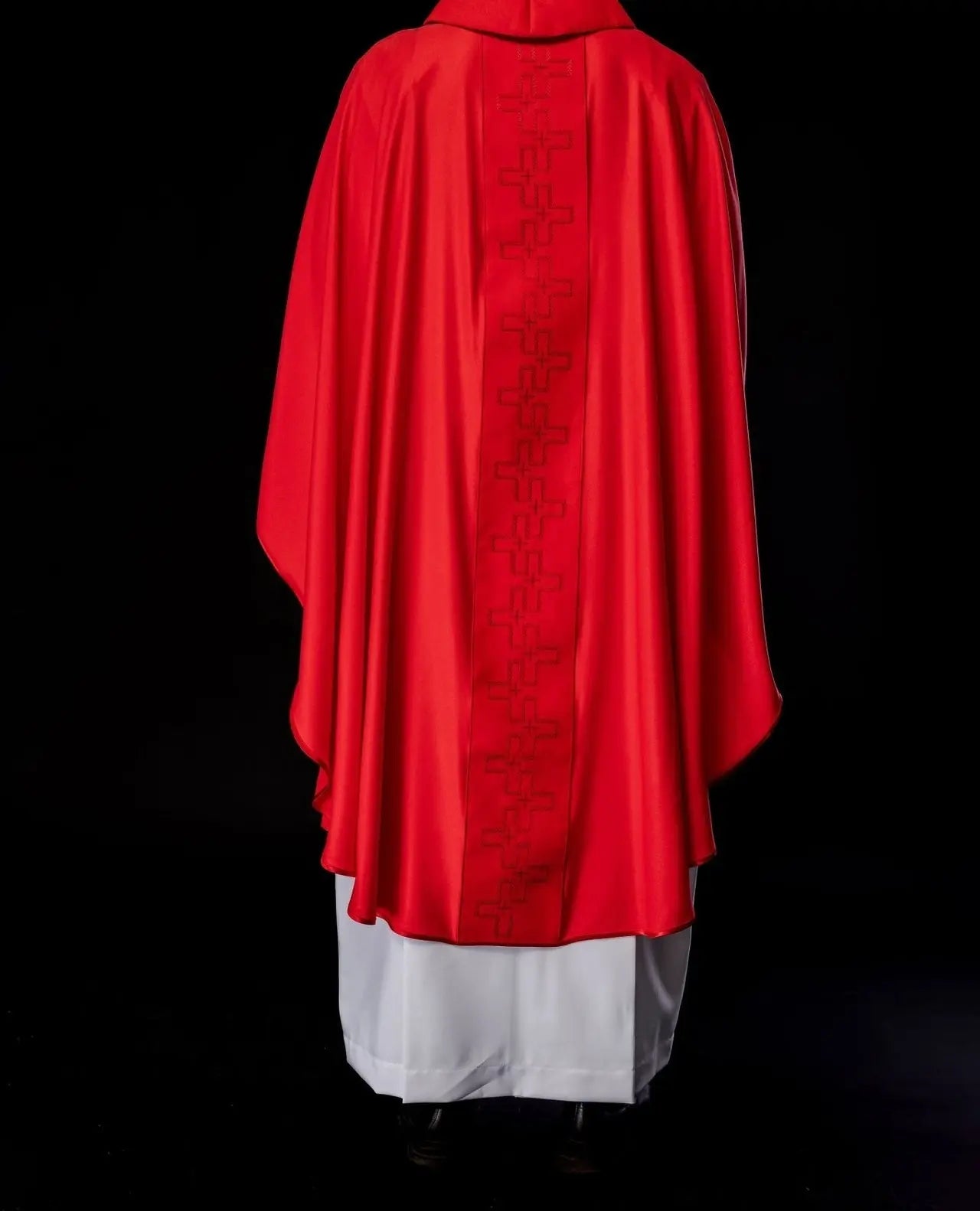 Chasuble with richly embroidered belt in red cross embroidery
