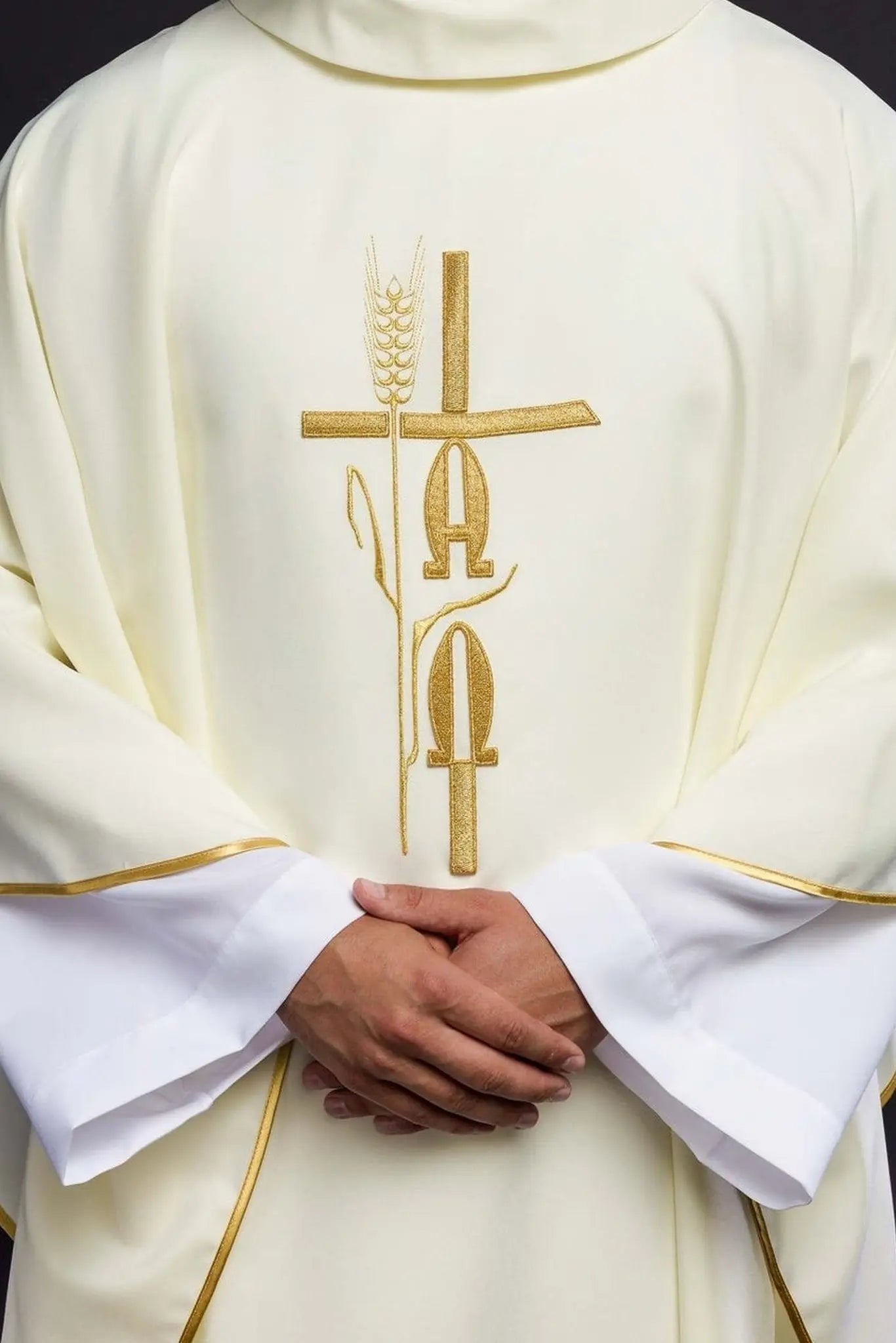 Chasuble with Alpha Omega embroidery in ecru