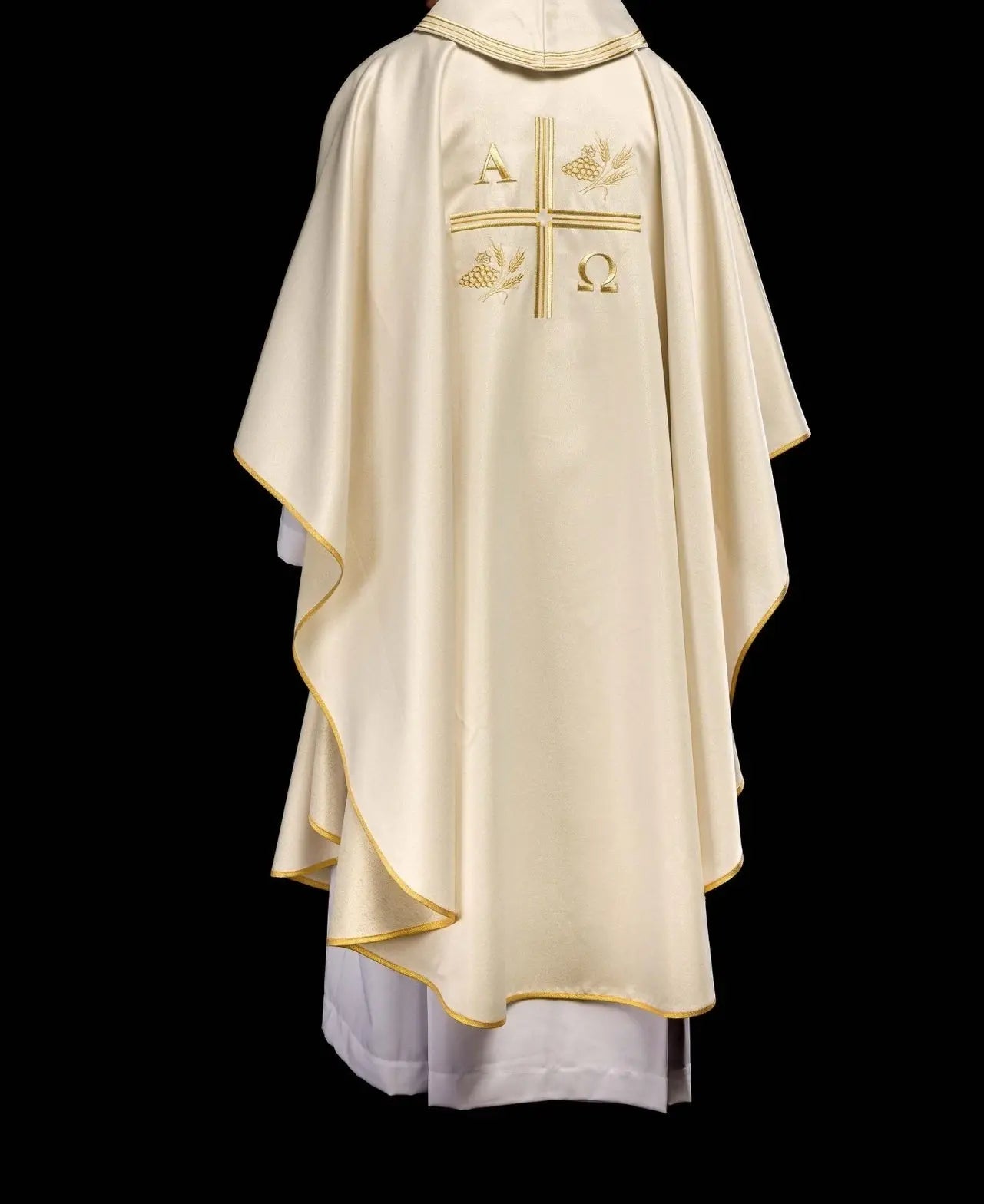 Chasuble with embroidered cross and motifs of Alpha and Omega and ears in ecru colour