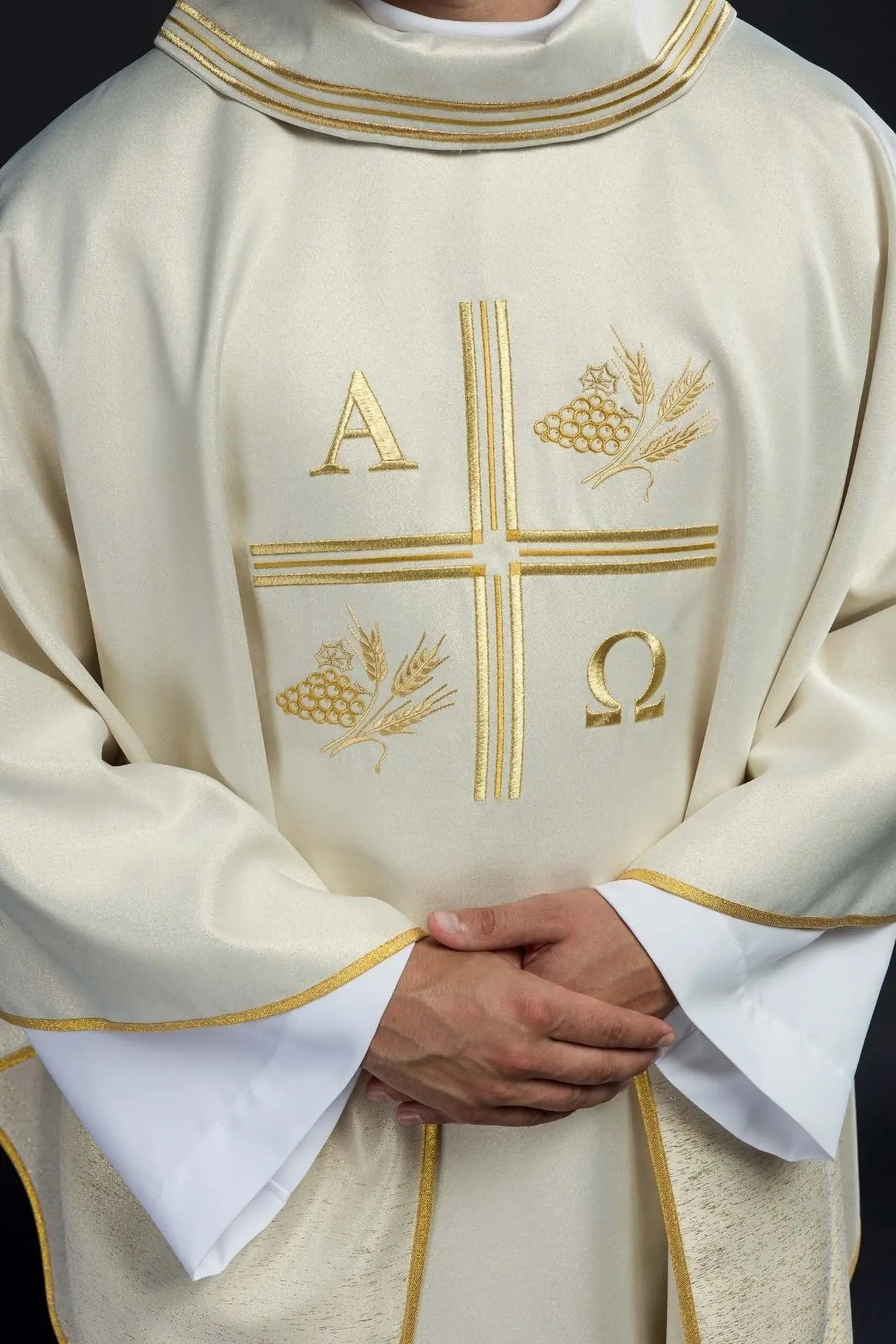 Chasuble with embroidered cross and motifs of Alpha and Omega and ears in ecru colour