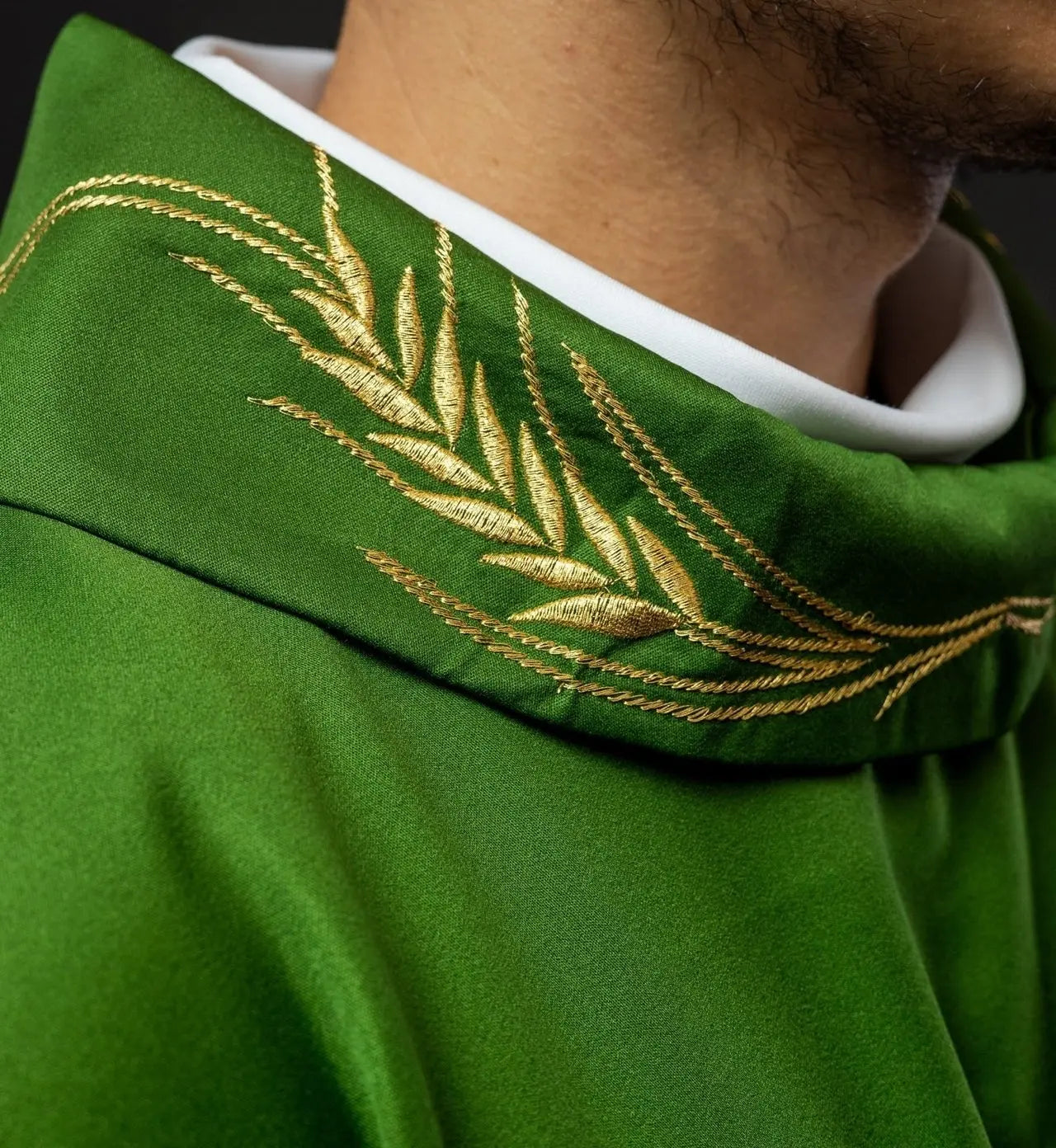Chasuble with embroidered cross and ear motifs in green