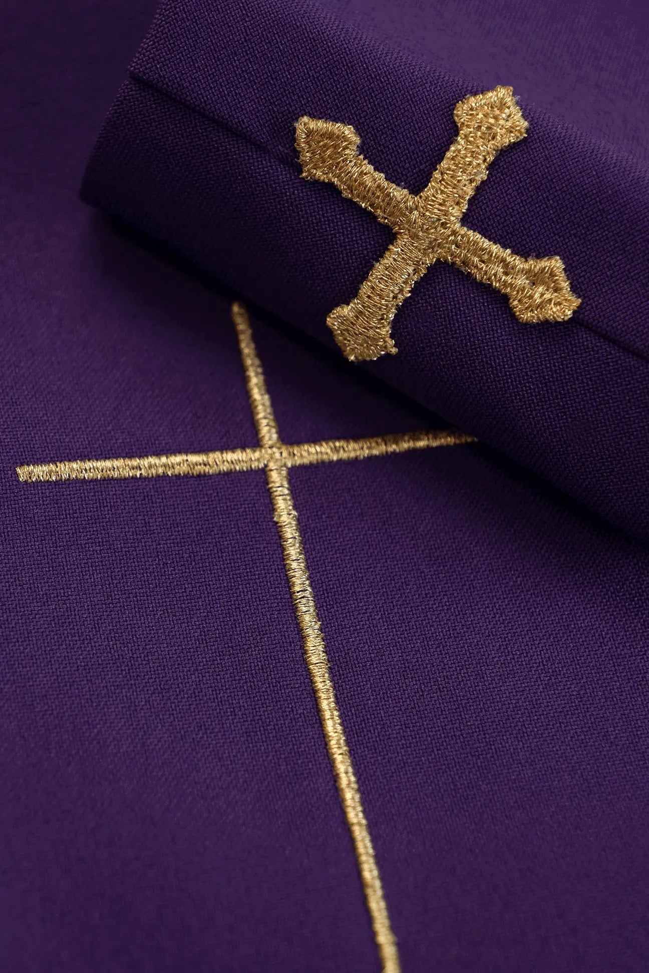 Purple Chasuble with Embroidered Cross Motif - HAFTINA ATELIER