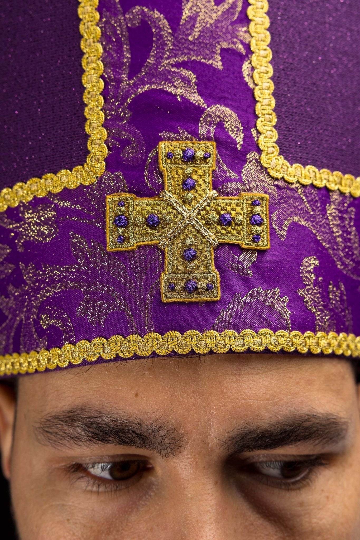 Purple mitre with embroidered cross and jacquard fabric - HAFTINA ATELIER
