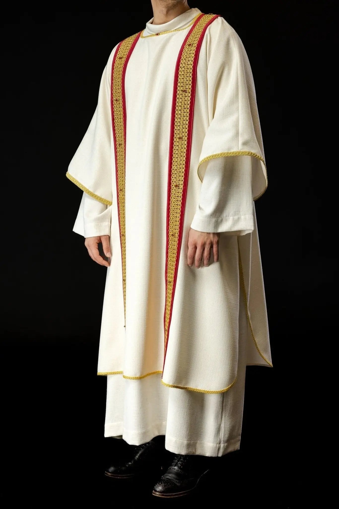 Handmade Dalmatic with Natural Stones – Model 1001
