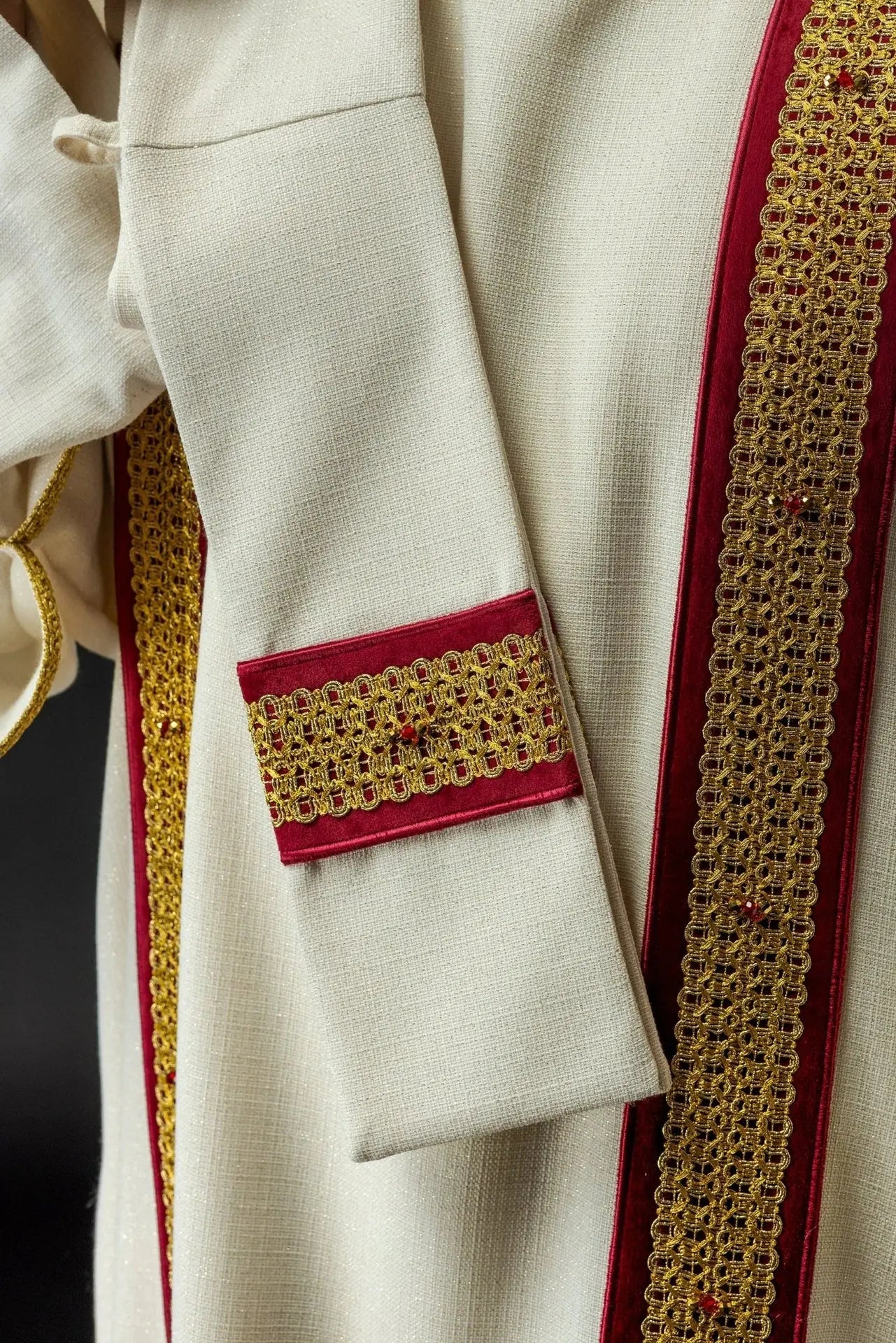 Handmade Dalmatic with Natural Stones – Model 1001