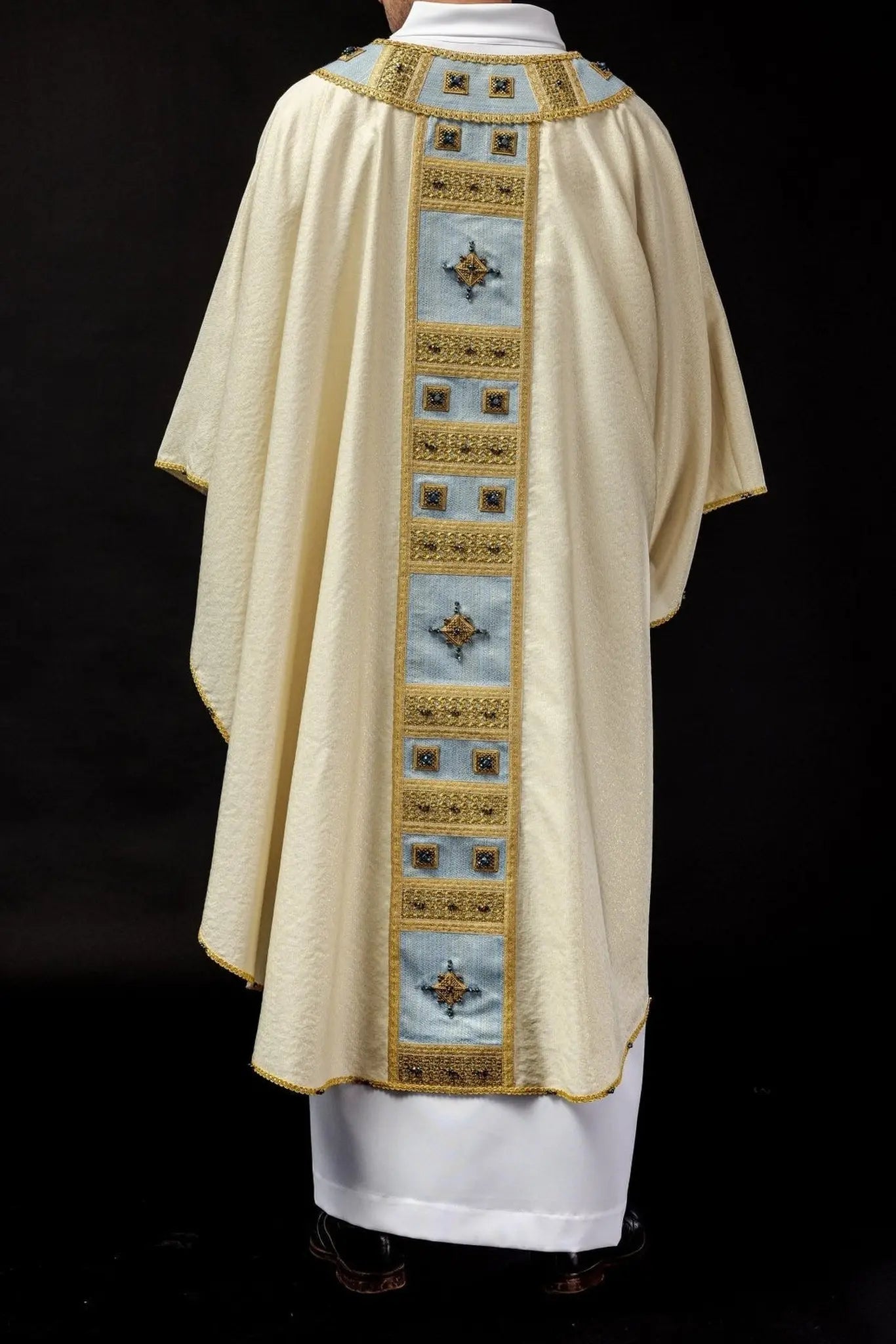 Handmade Marian Chasuble with Natural Stones – Handmade 7004 Collection