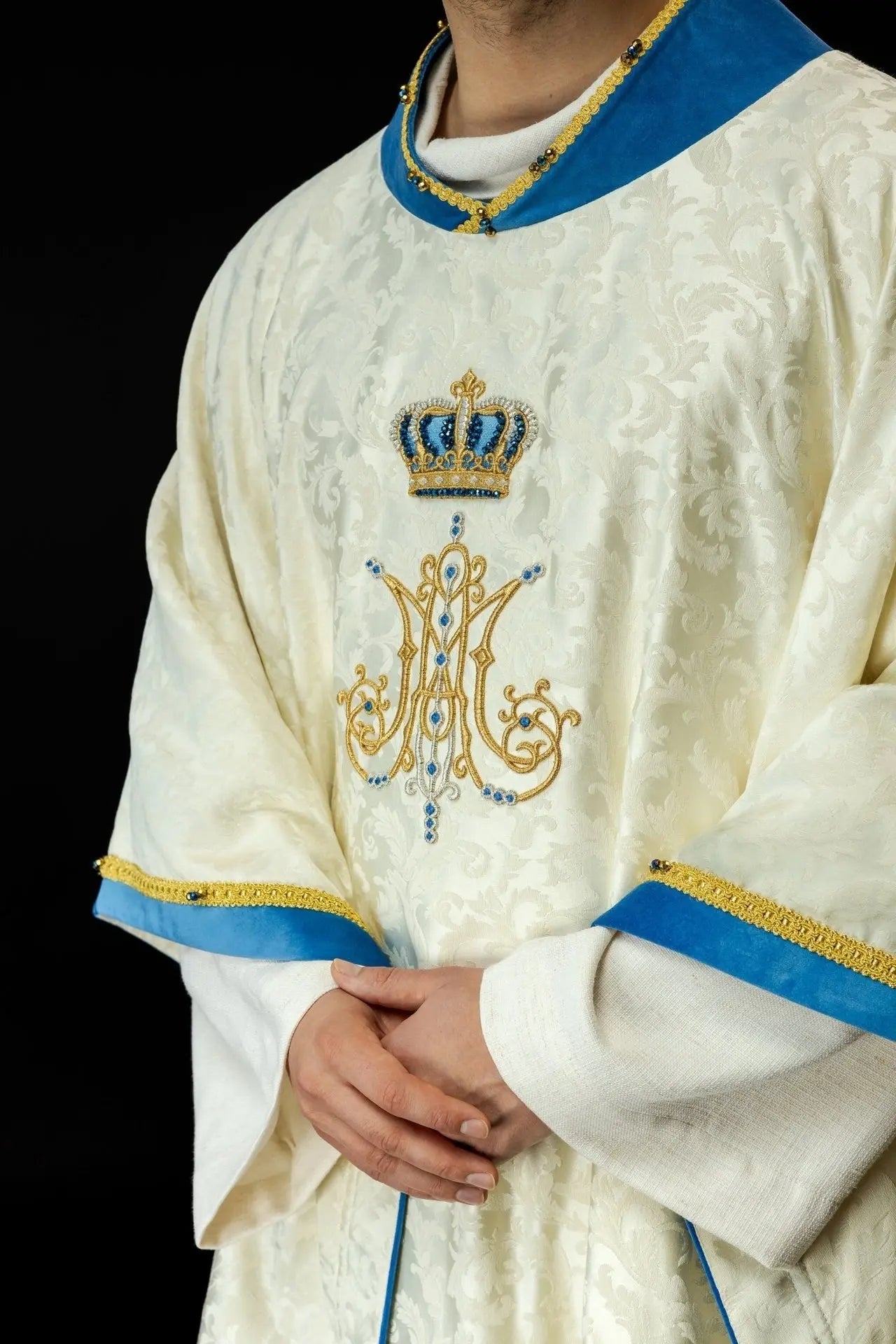 Handmade Marian Chasuble with Natural Stones – Model 7006
