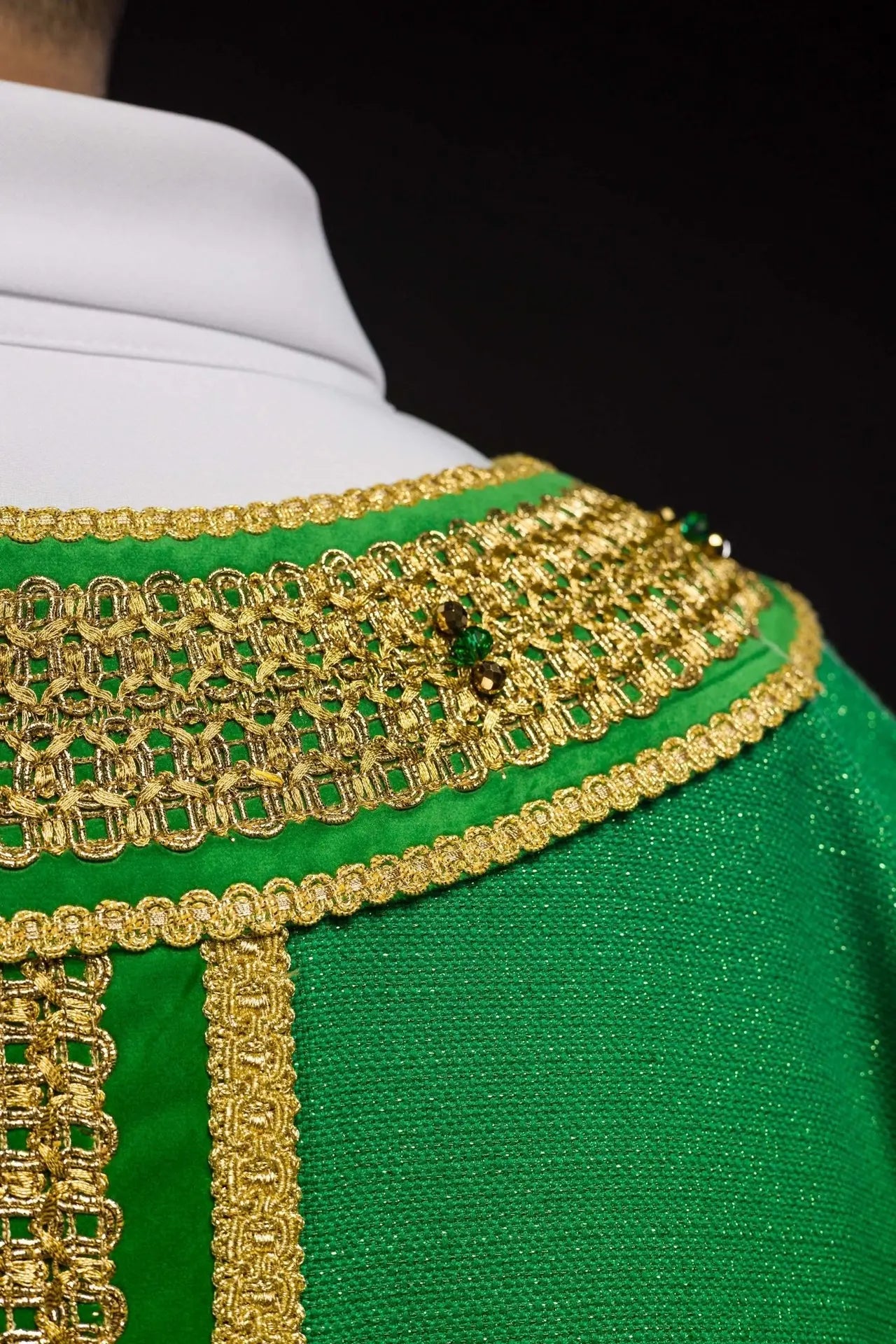 Handmade Chasuble with Natural Stones – Collection Handmade 7001