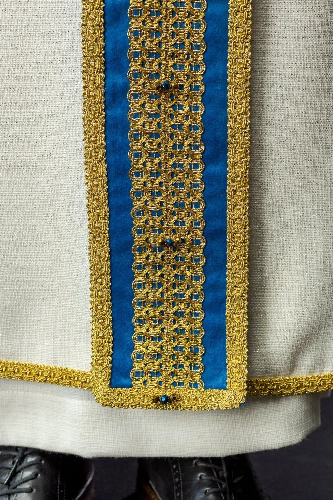 Chasuble faite main avec pierres naturelles – Modèle 7001