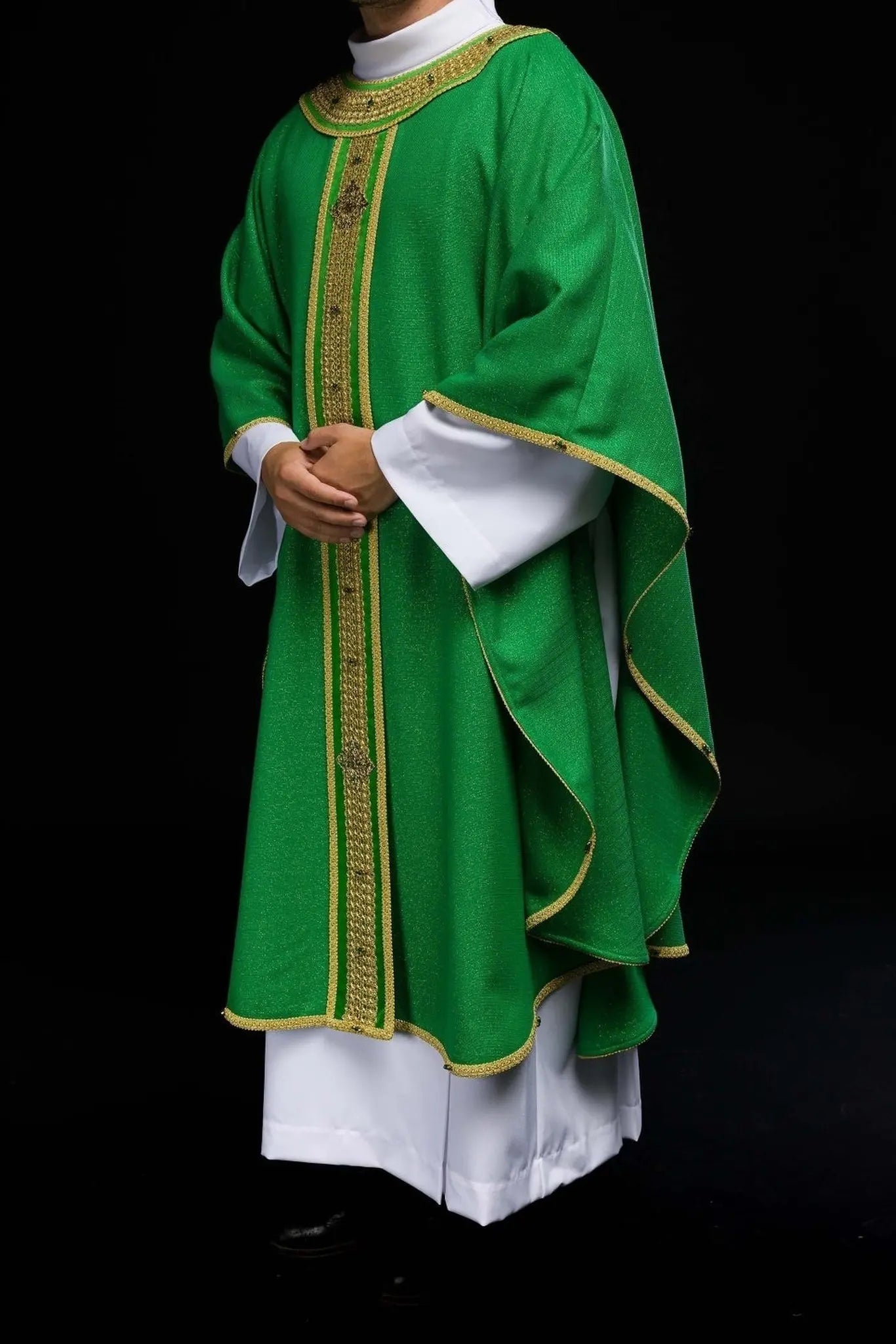 Handmade Chasuble with Natural Stones – Collection Handmade 7001