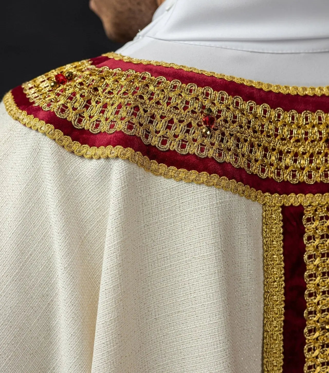 Handmade Chasuble with Natural Stones – Collection Handmade 7001