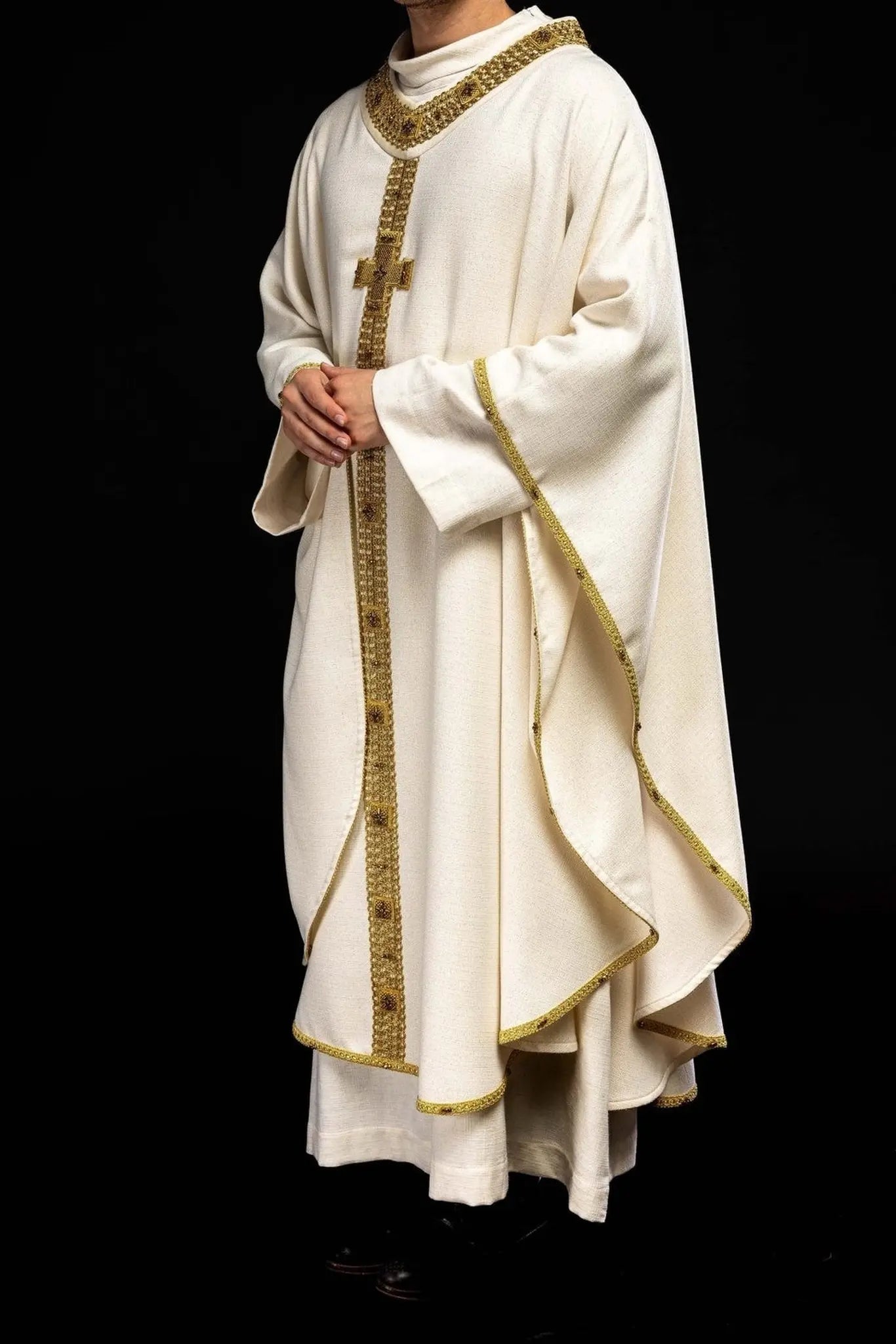 Chasuble artisanale avec pierres naturelles – Collection faite main 7002