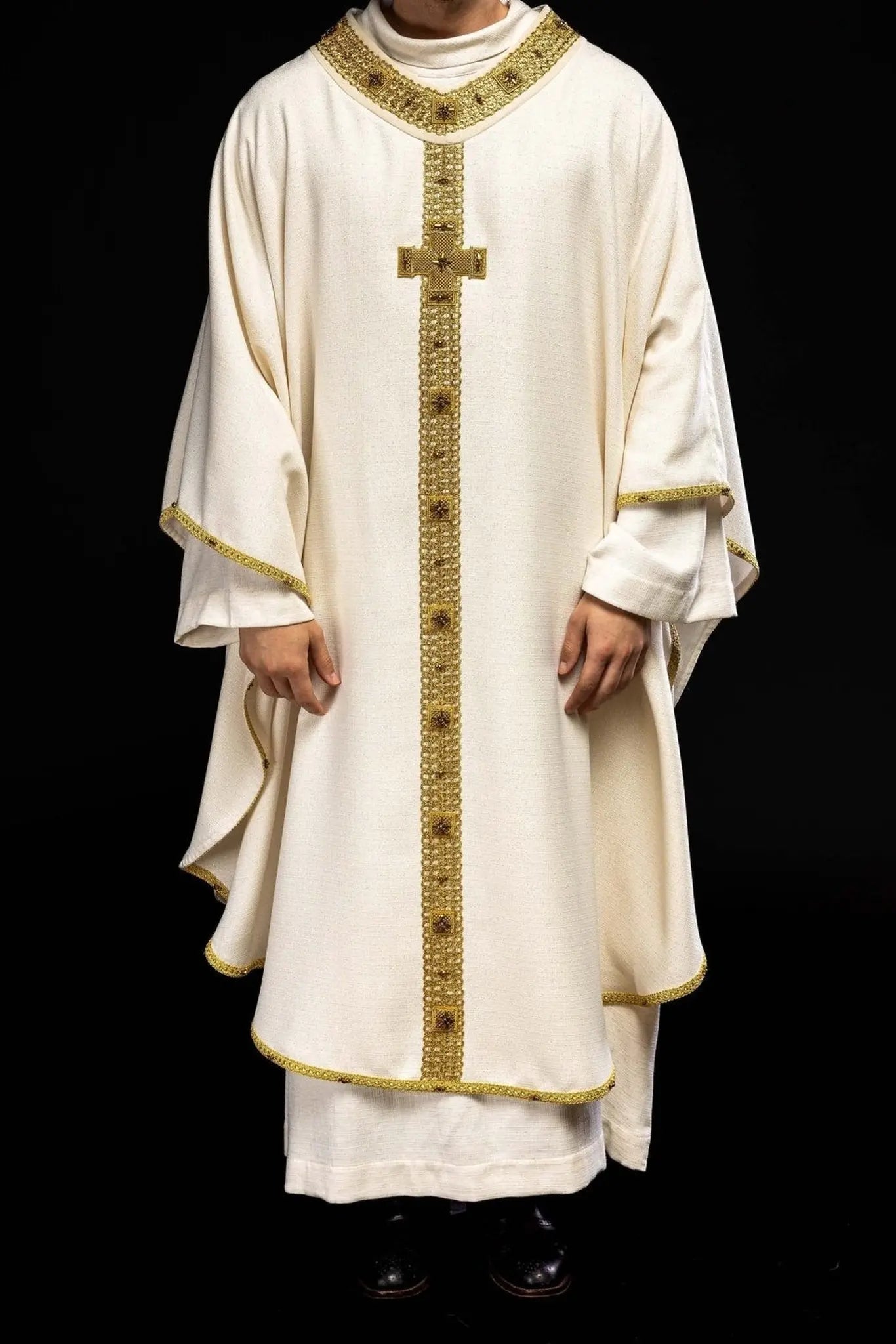 Chasuble artisanale avec pierres naturelles – Collection faite main 7002
