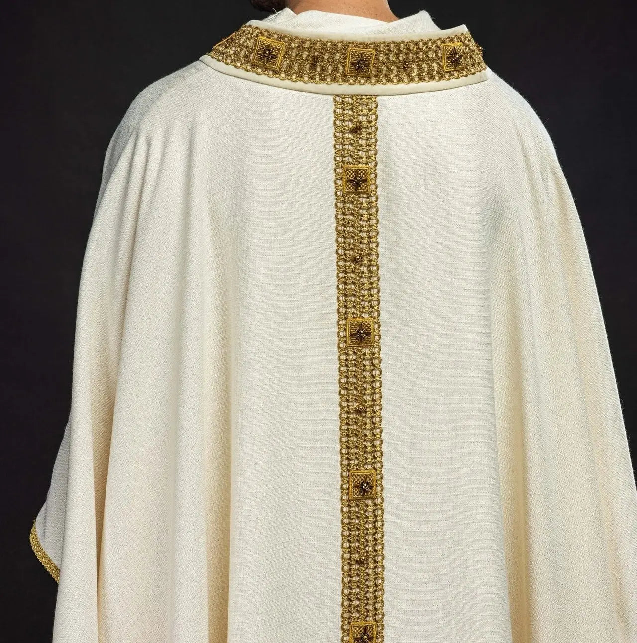Chasuble artisanale avec pierres naturelles – Collection faite main 7002
