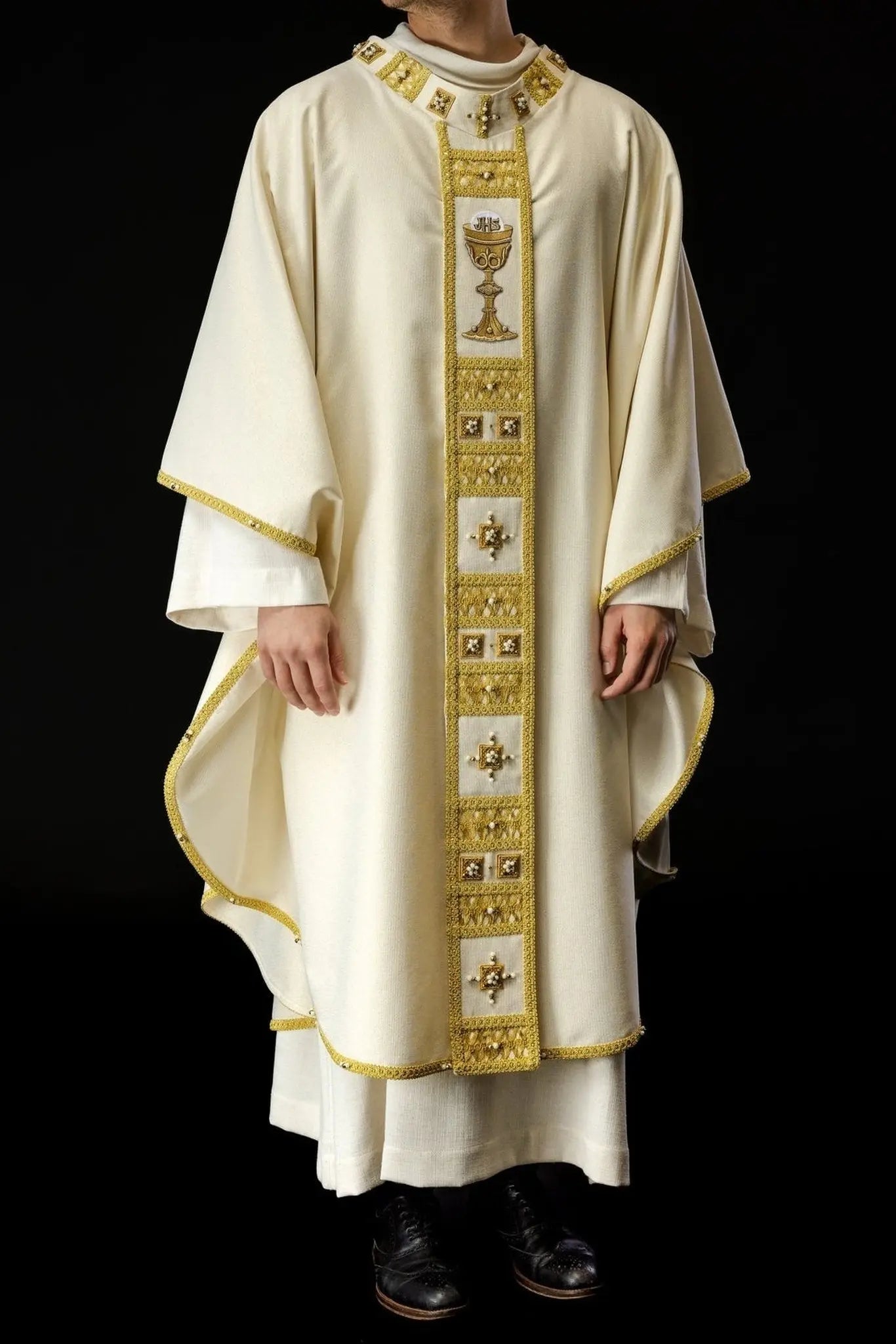 Chasuble faite main avec pierres naturelles – Collection Handmade 7008
