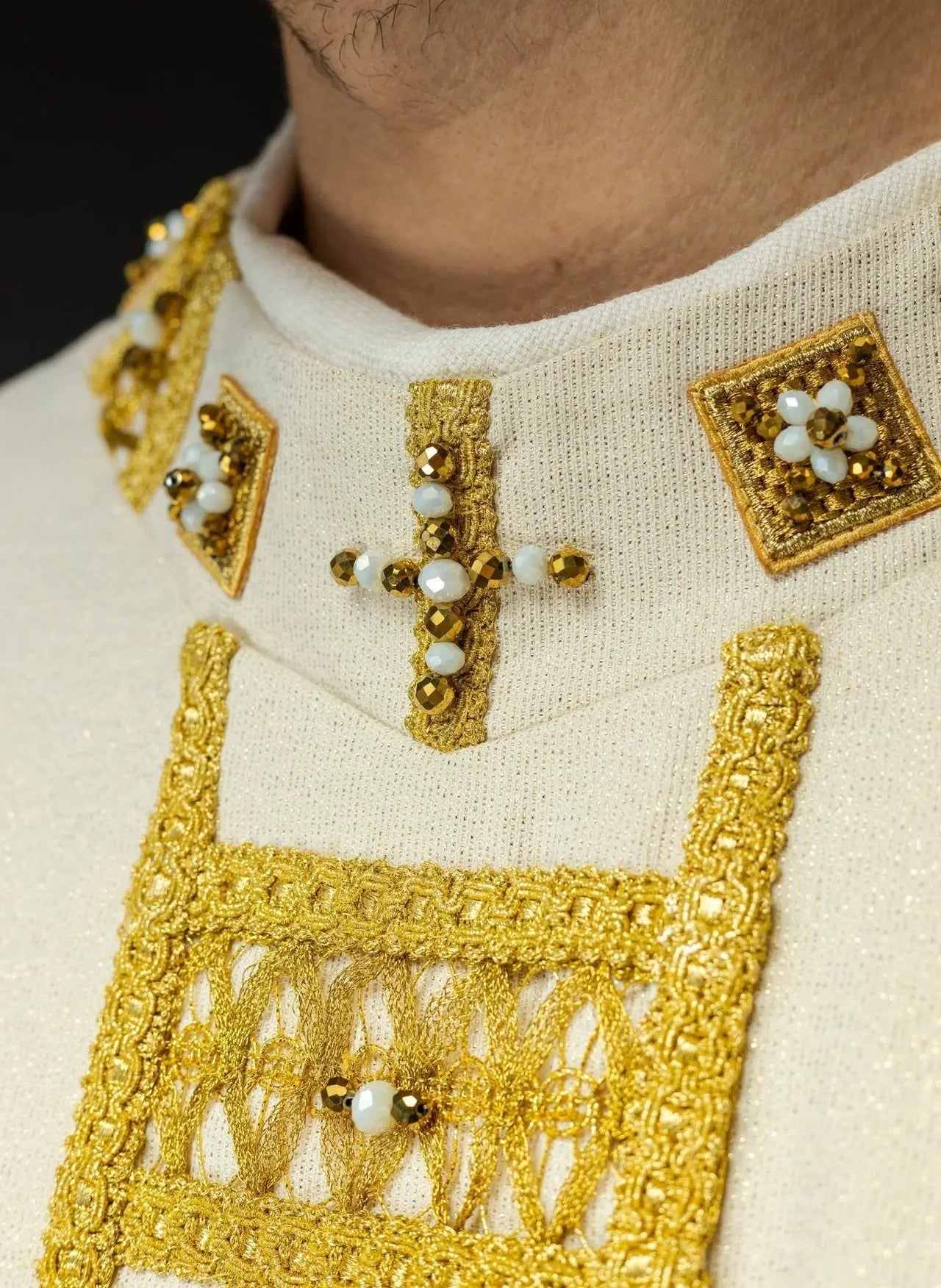 Handmade Chasuble with Natural Stones – Collection Handmade 7008