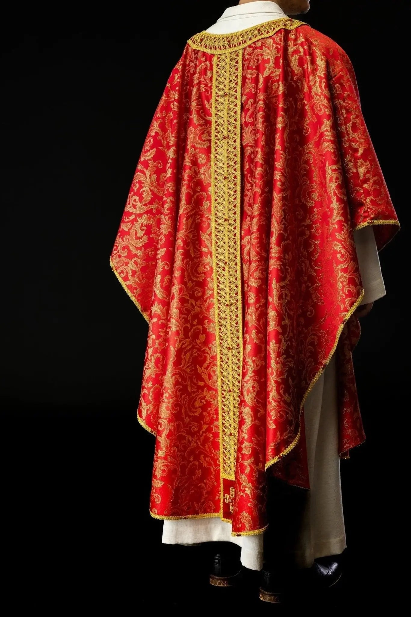 Handmade Chasuble with Natural Stones – Collection Handmade 7009