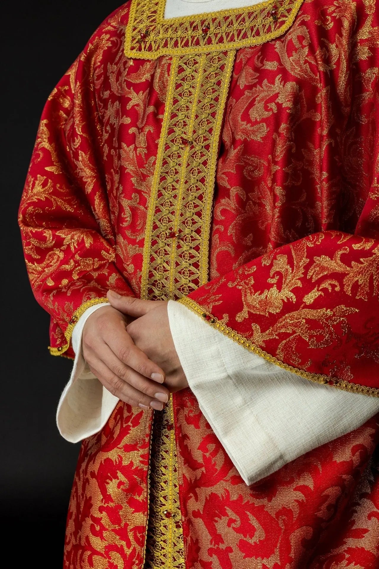 Handmade Chasuble with Natural Stones – Collection Handmade 7009